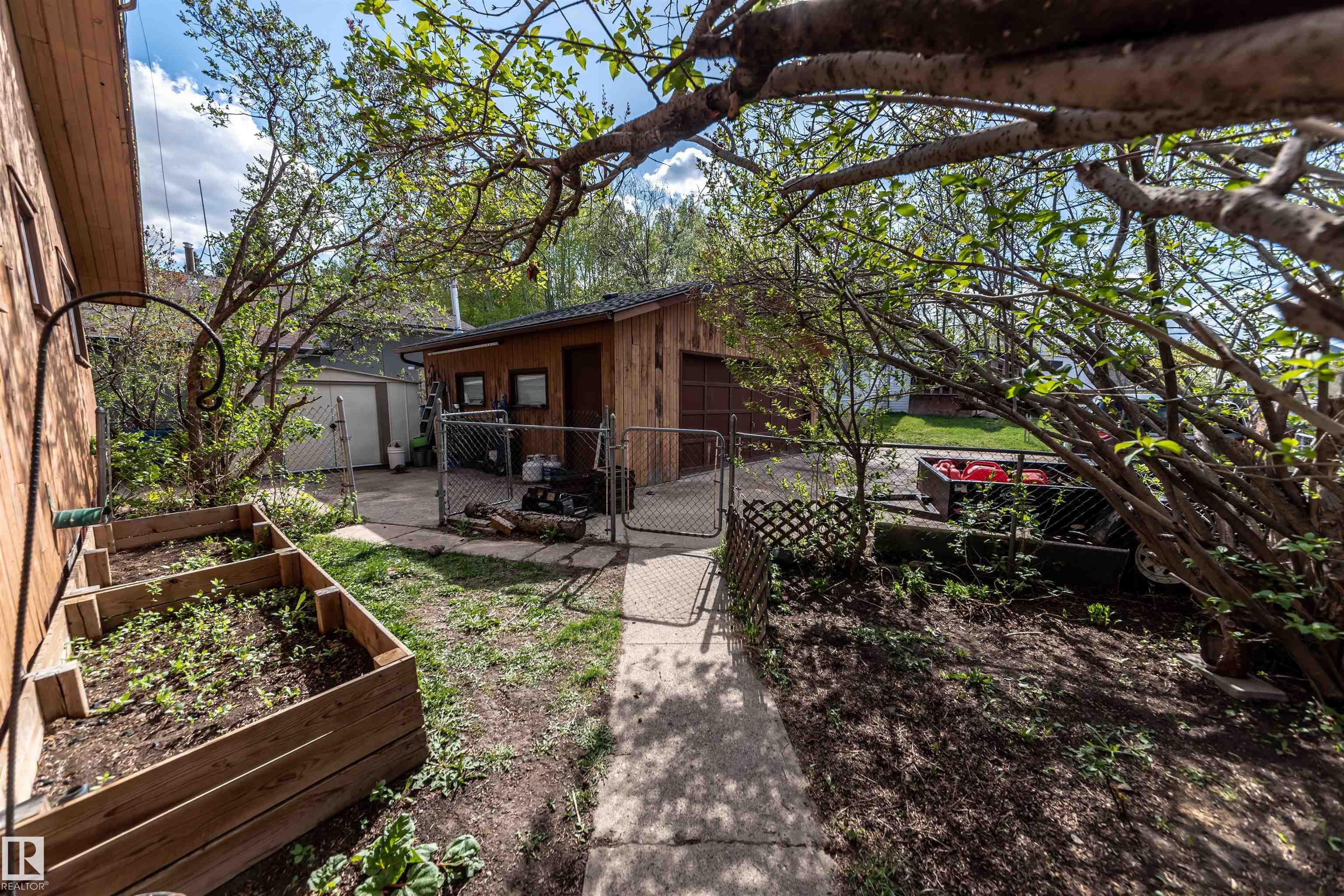 Photo 4 at 1621 Marine Crescent, West Cove, Rural Lac Ste. Anne County