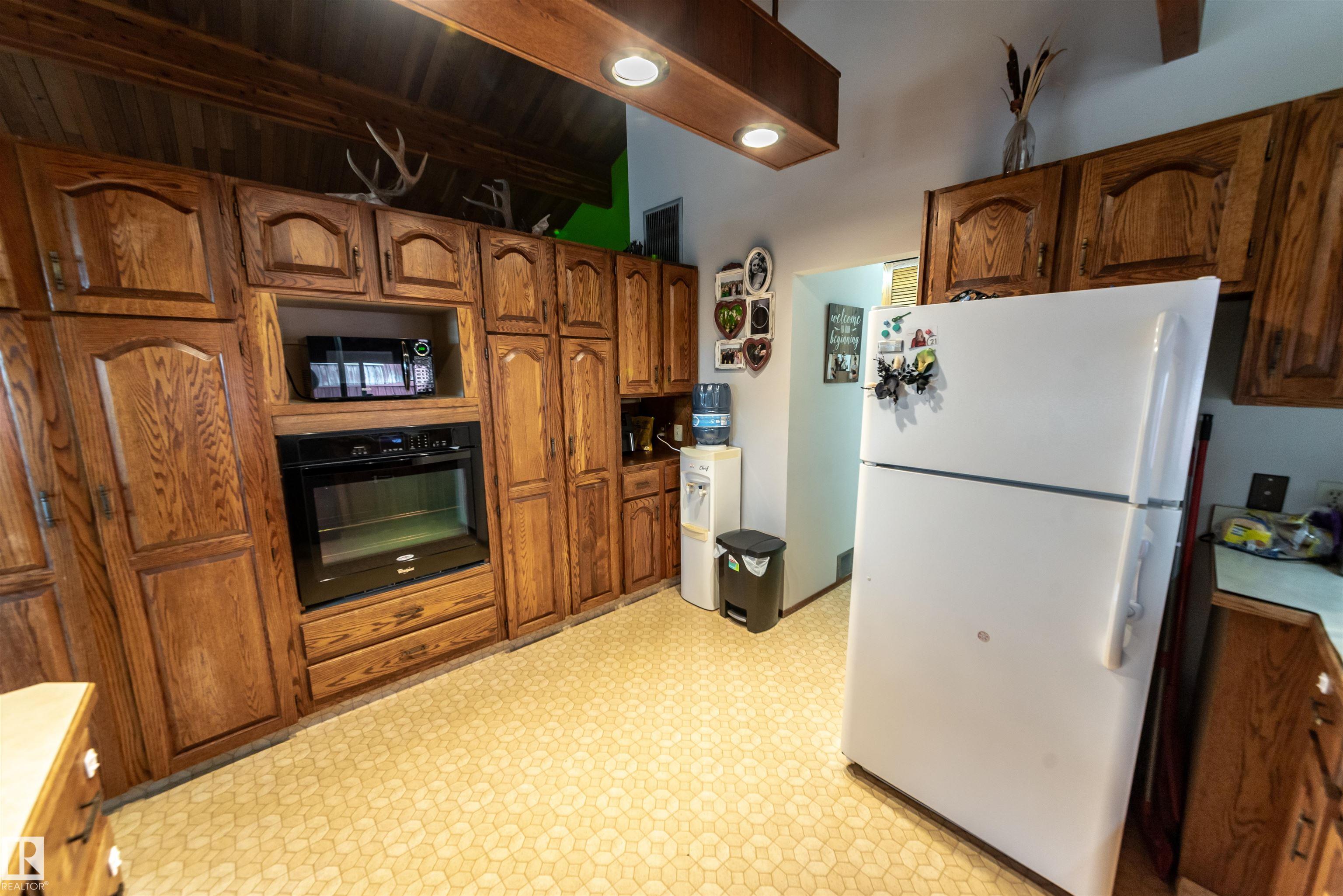 Photo 31 at 1621 Marine Crescent, West Cove, Rural Lac Ste. Anne County