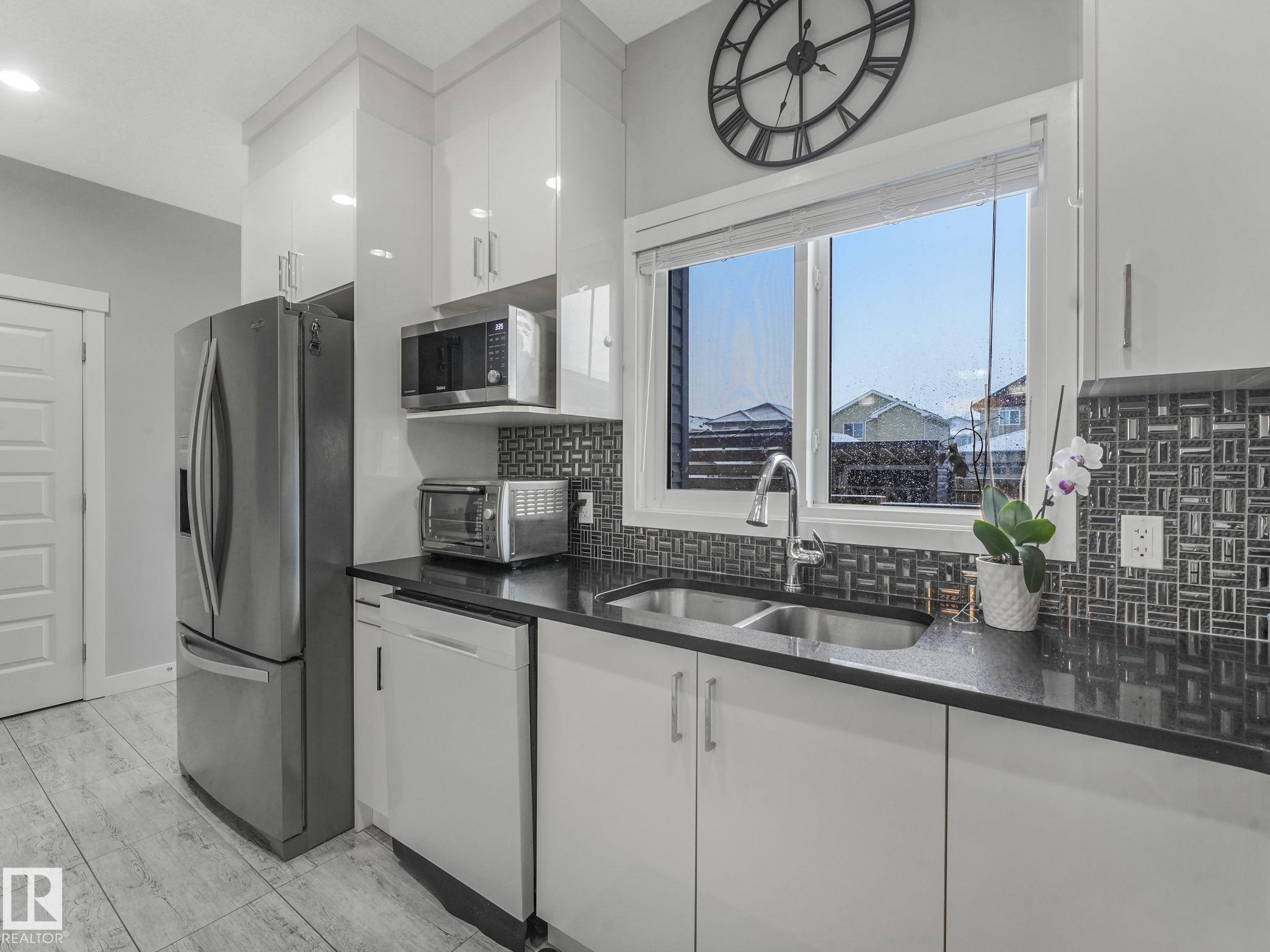 Photo 20 at 3510 48 Avenue, Forest Heights, Beaumont