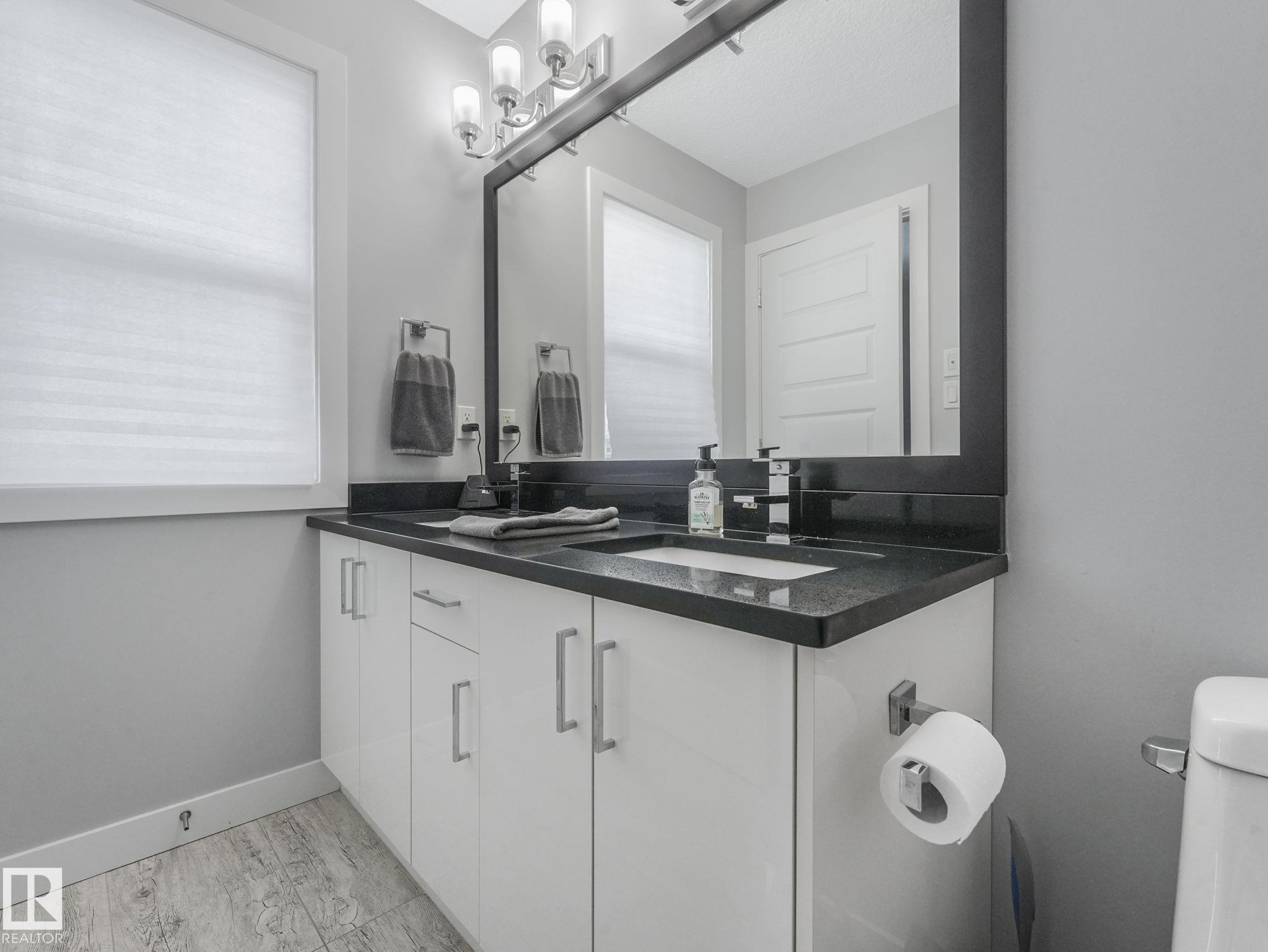 Photo 32 at 3510 48 Avenue, Forest Heights, Beaumont