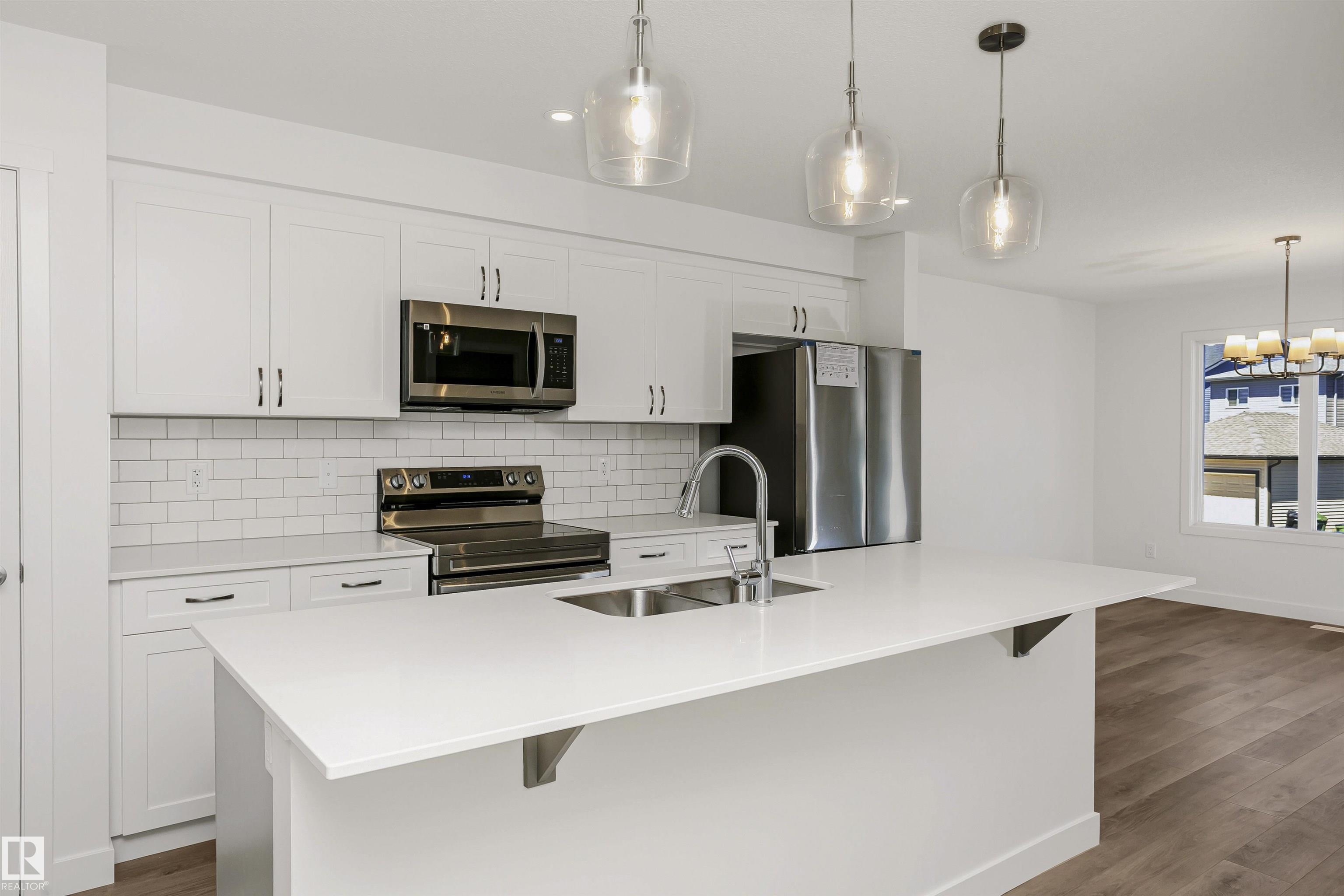 Photo 10 at 9552 Carson Bend SW, Chappelle Area, Edmonton