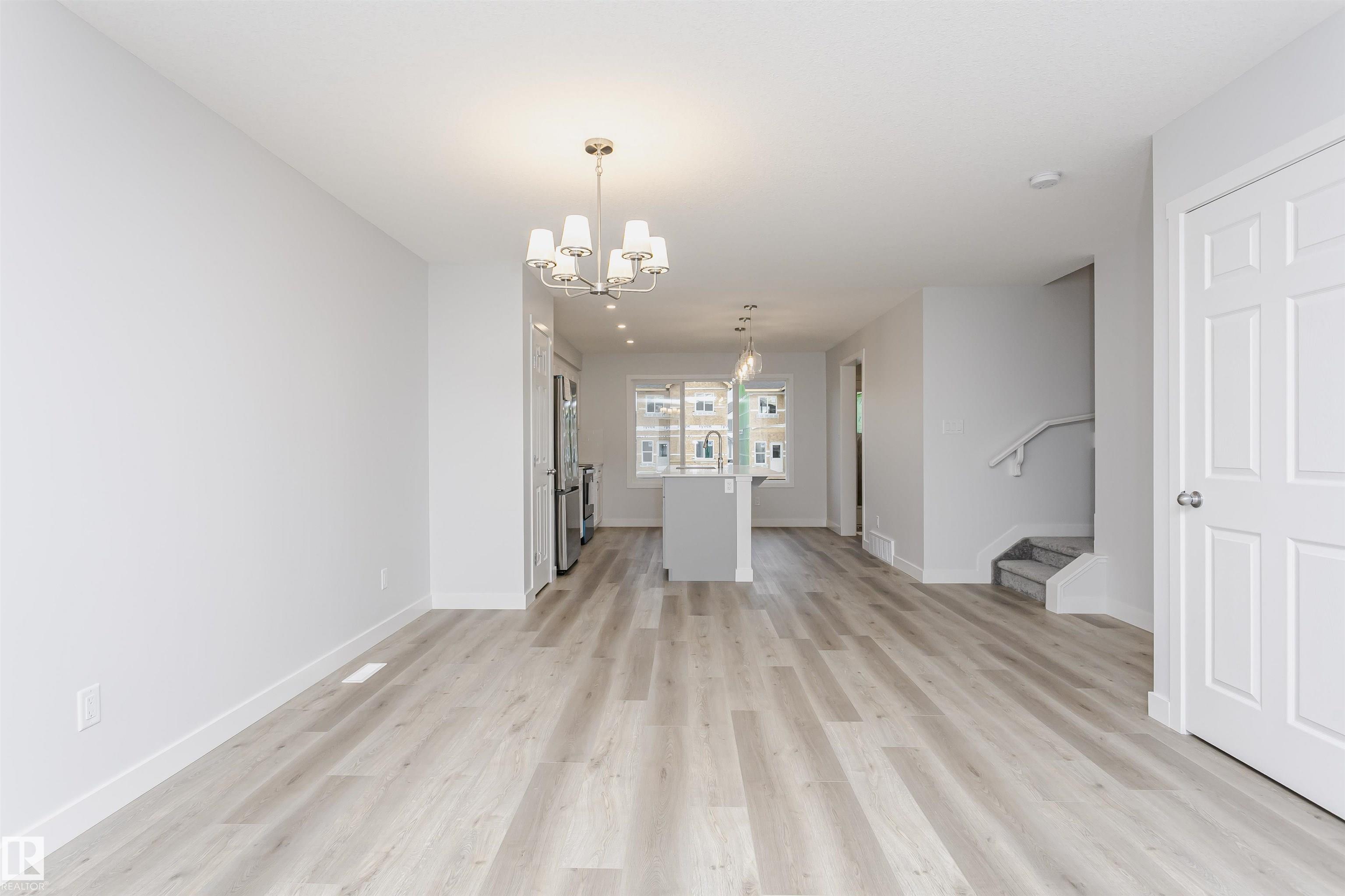 Photo 7 at 9564 Carson Bend SW, Chappelle Area, Edmonton