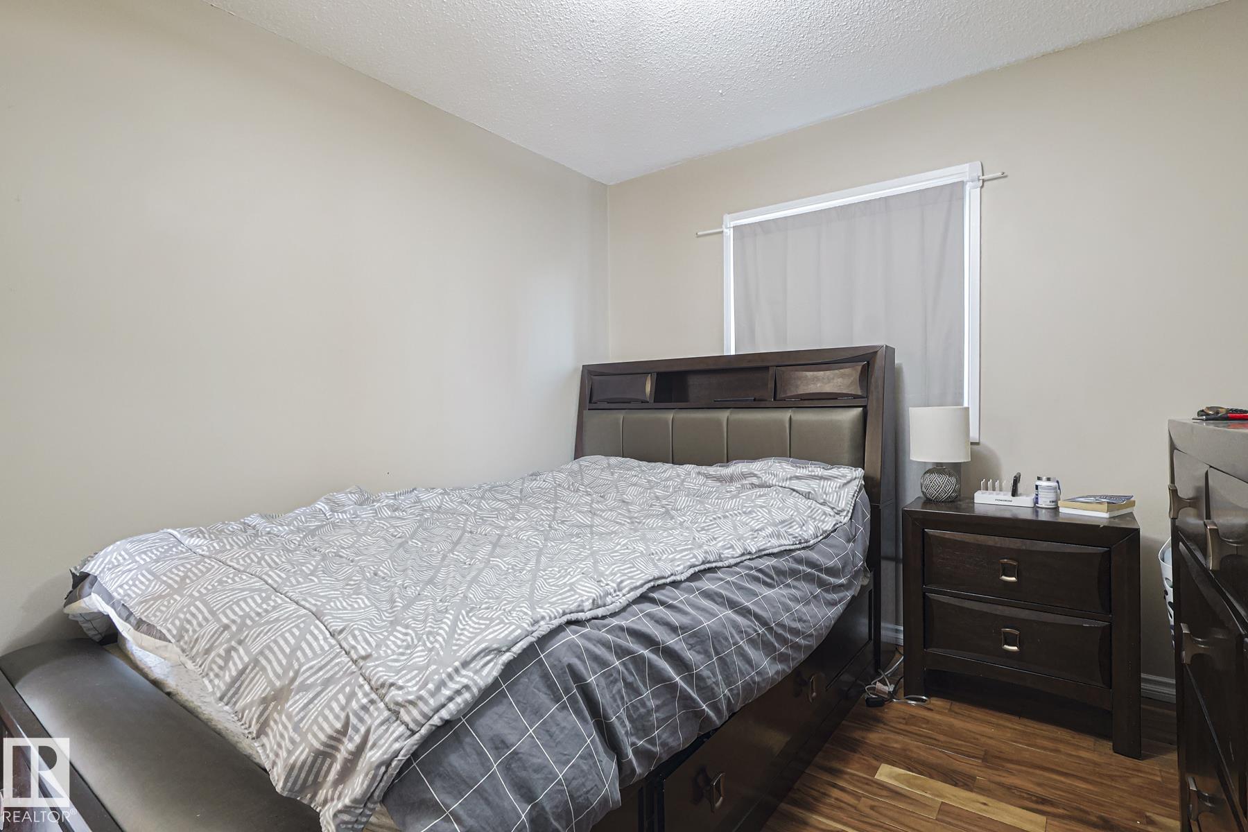 Photo 14 at 16025 100a Avenue NW, Glenwood, Edmonton