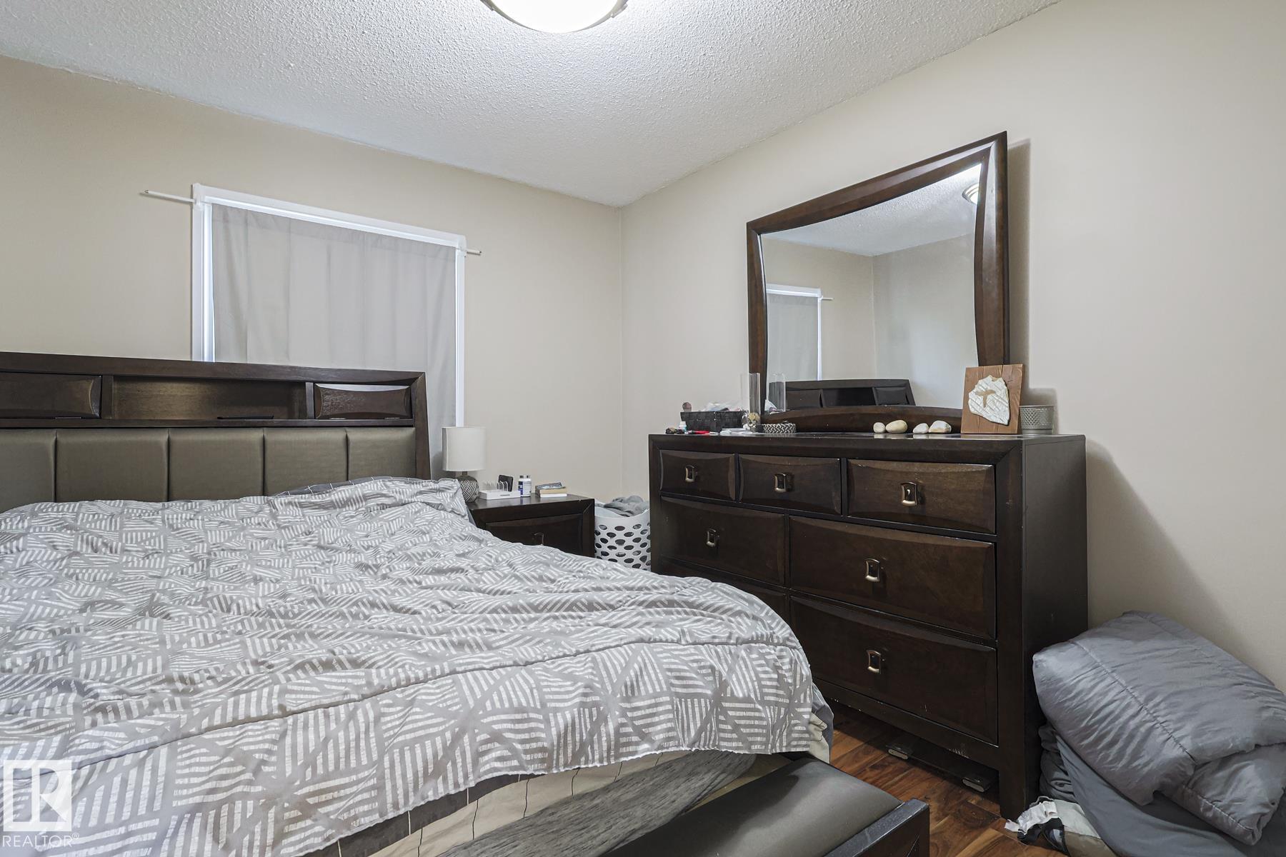 Photo 15 at 16025 100a Avenue NW, Glenwood, Edmonton