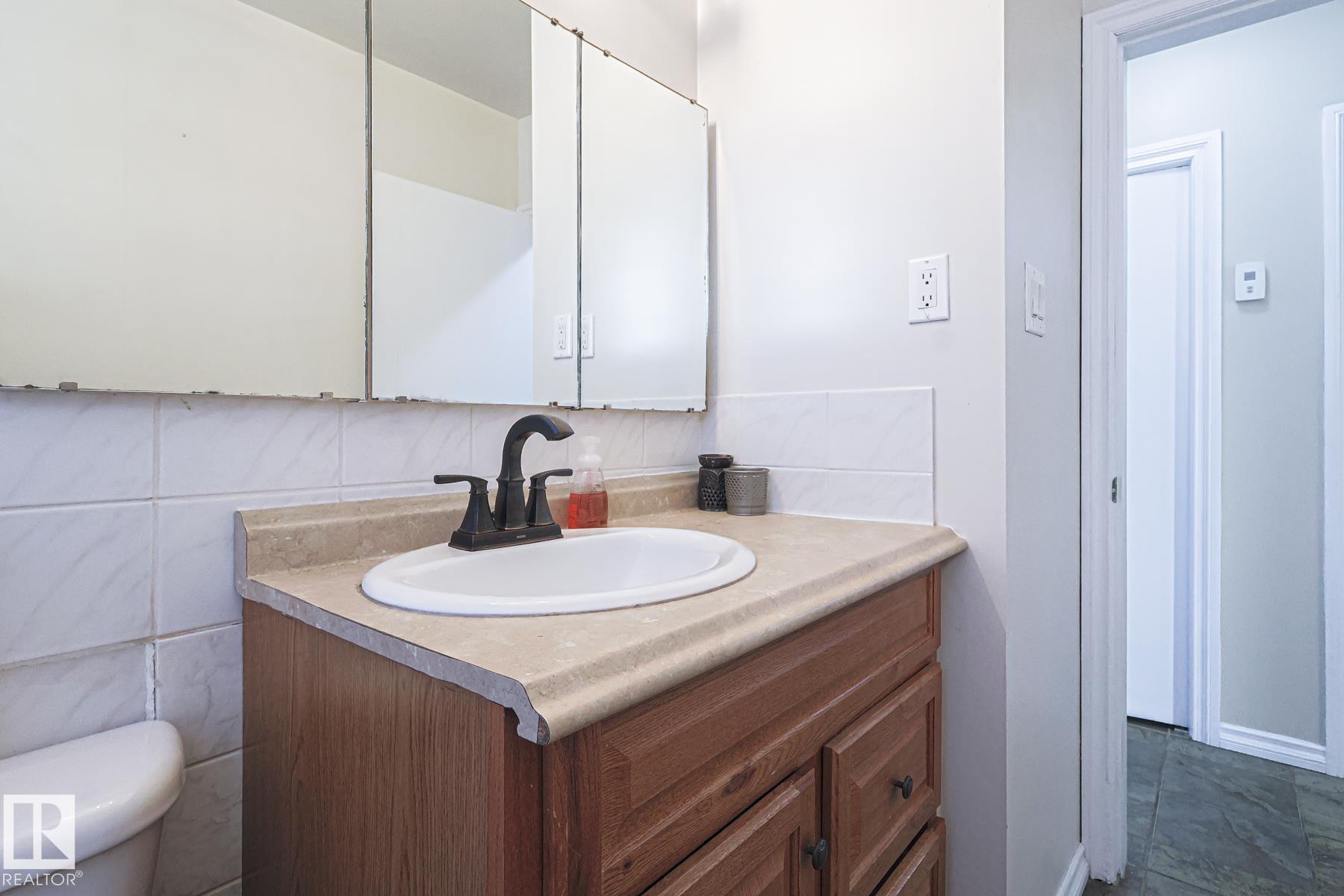 Photo 21 at 16025 100a Avenue NW, Glenwood, Edmonton