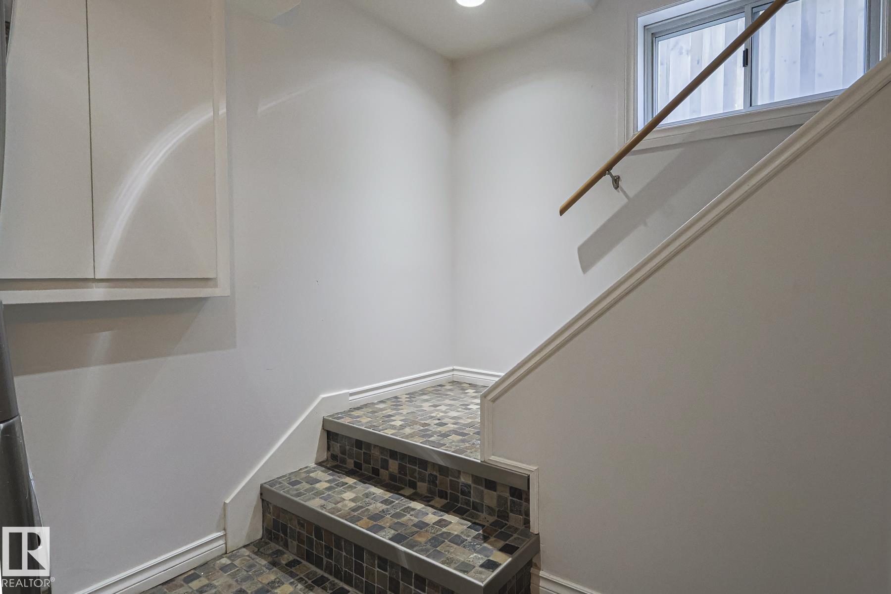 Photo 22 at 16025 100a Avenue NW, Glenwood, Edmonton