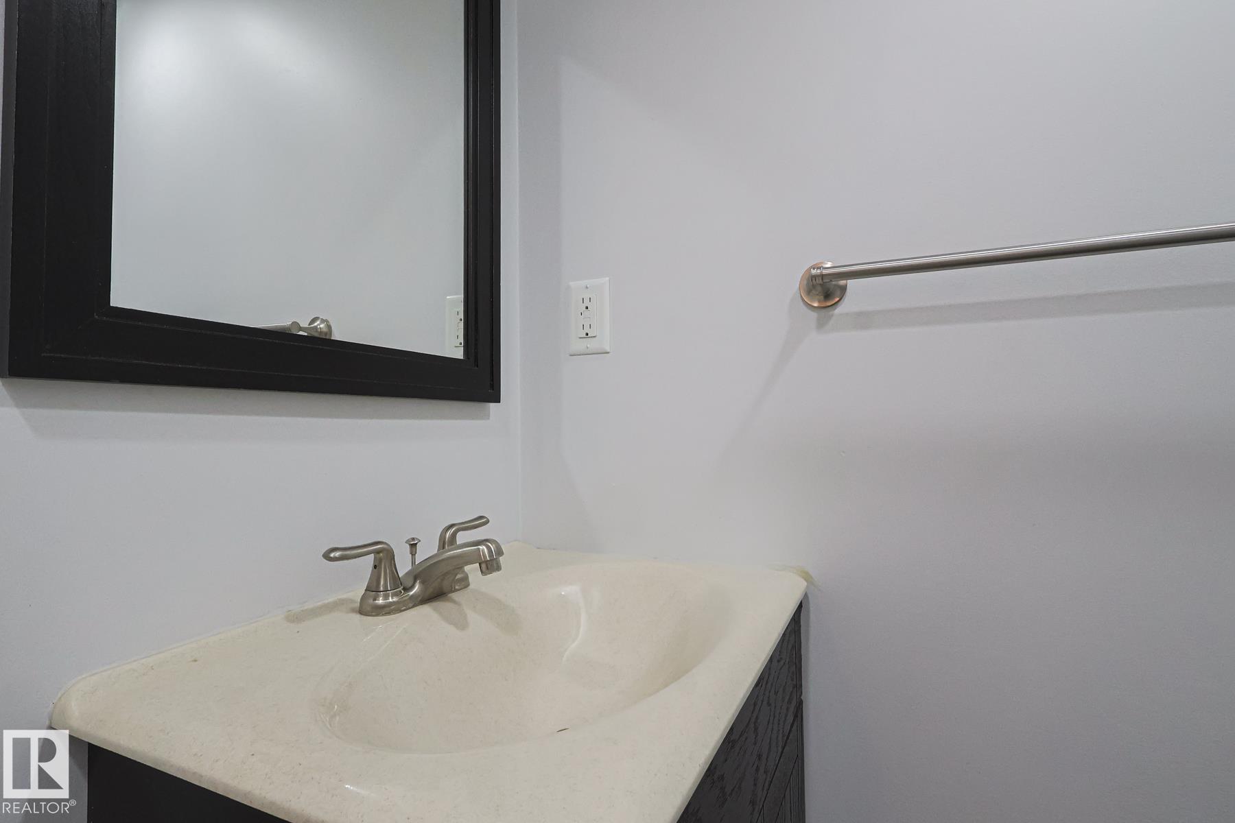 Photo 28 at 16025 100a Avenue NW, Glenwood, Edmonton