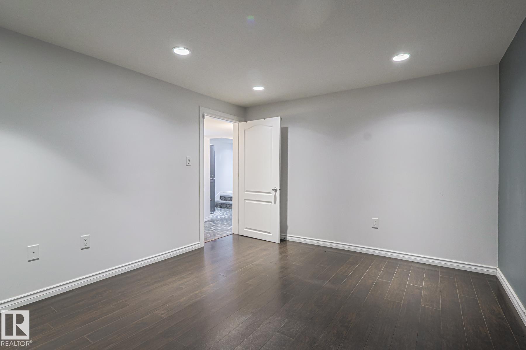 Photo 32 at 16025 100a Avenue NW, Glenwood, Edmonton