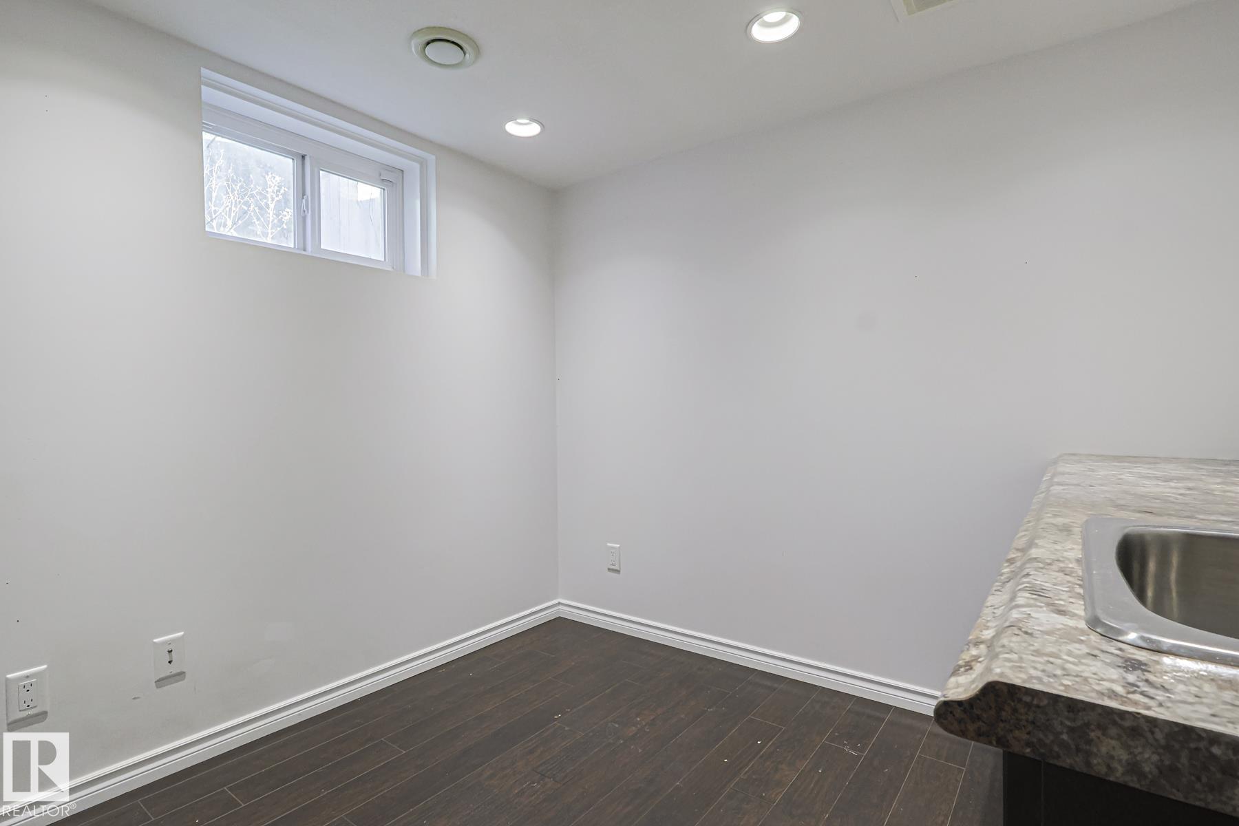 Photo 34 at 16025 100a Avenue NW, Glenwood, Edmonton