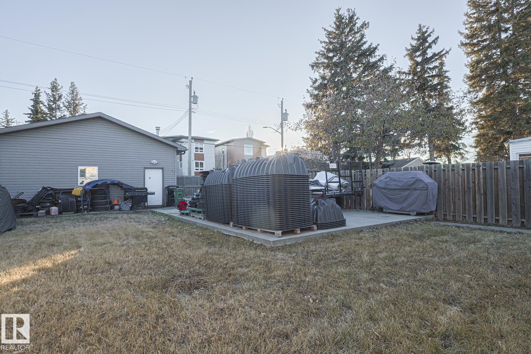 Photo 39 at 16025 100a Avenue NW, Glenwood, Edmonton