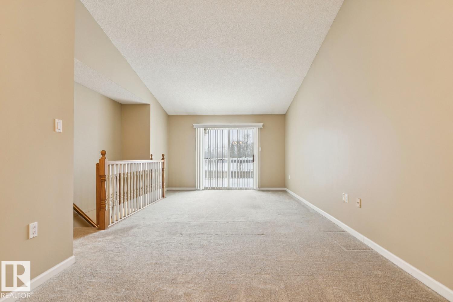 https://zimg.paragon.ice.com/ParagonImages/Property/PM/RAE/225388249/10/0/0/ac8d1a78f806cd5605adcb3b619d9037/1/999ab1536dc41aabda0f22835d31e177/225388249-621c0895-0325-4149-aa1b-e6a3ece18a04.JPG