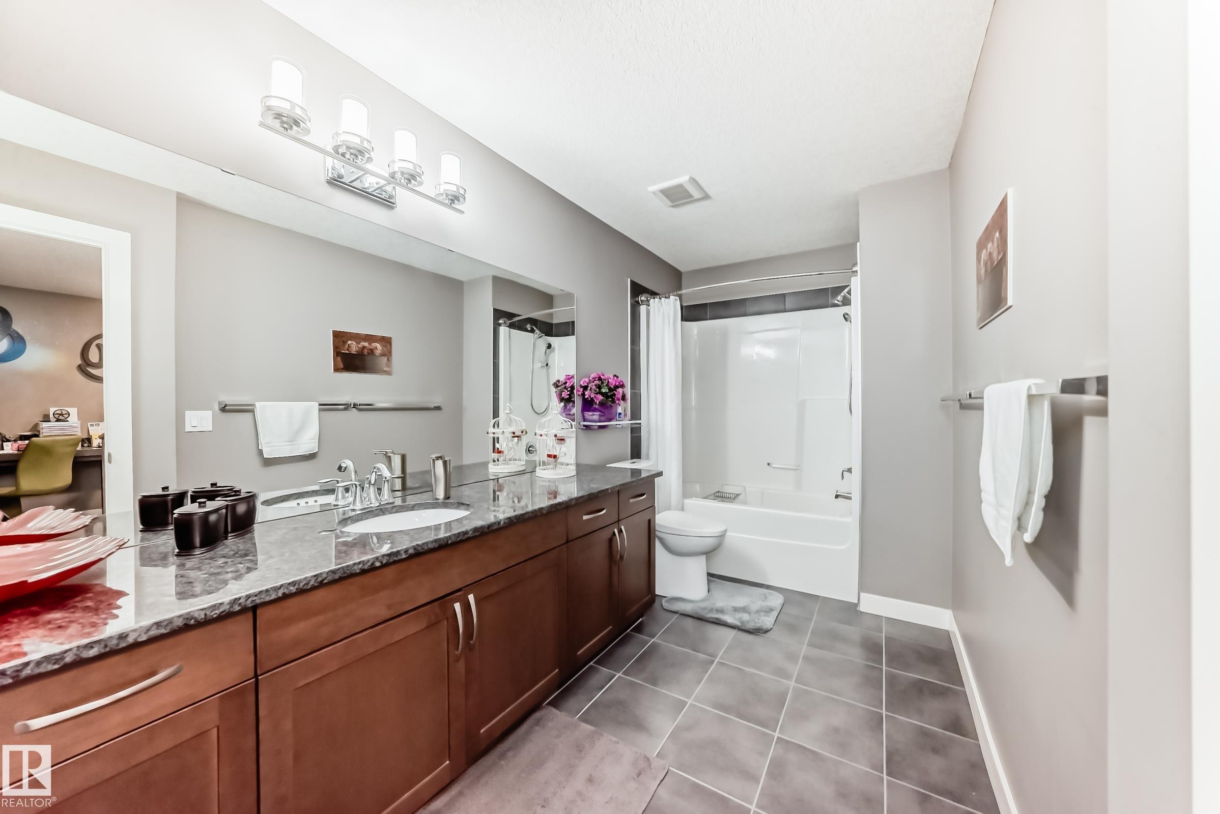 Photo 33 at 8811 217 Street NW, Rosenthal, Edmonton