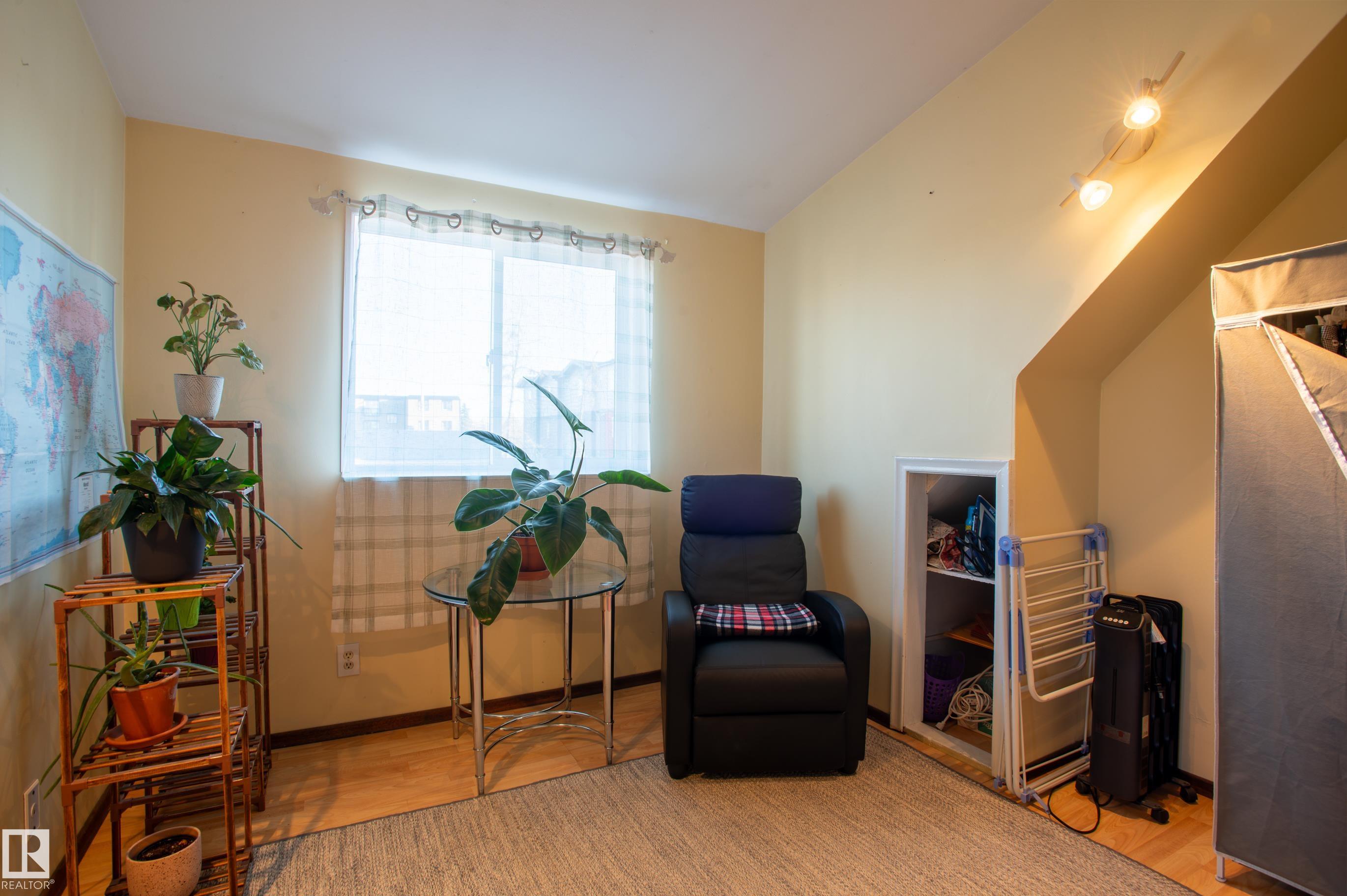 Photo 20 at 10532 157 Street NW, Britannia Youngstown, Edmonton