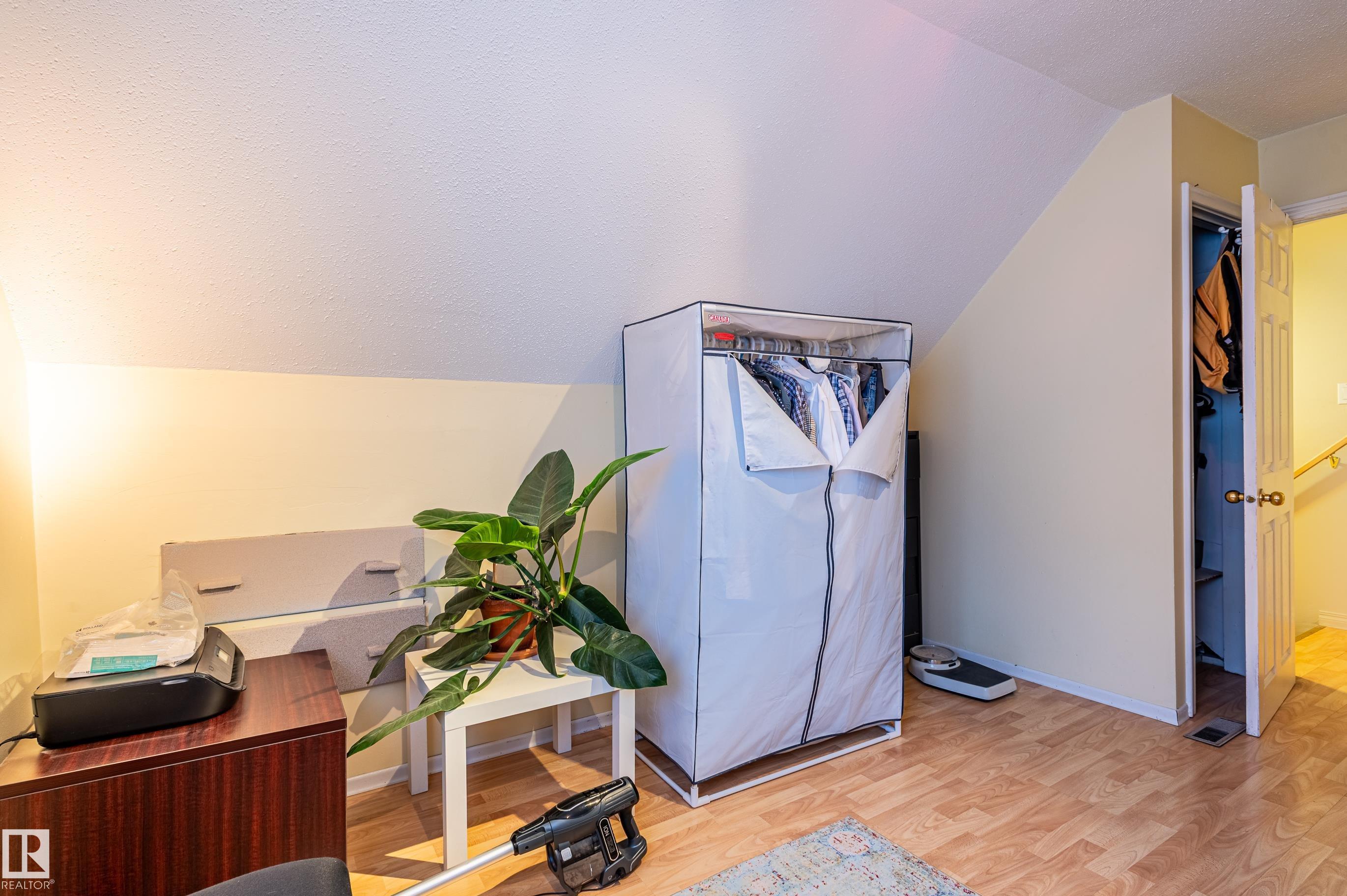 Photo 23 at 10532 157 Street NW, Britannia Youngstown, Edmonton