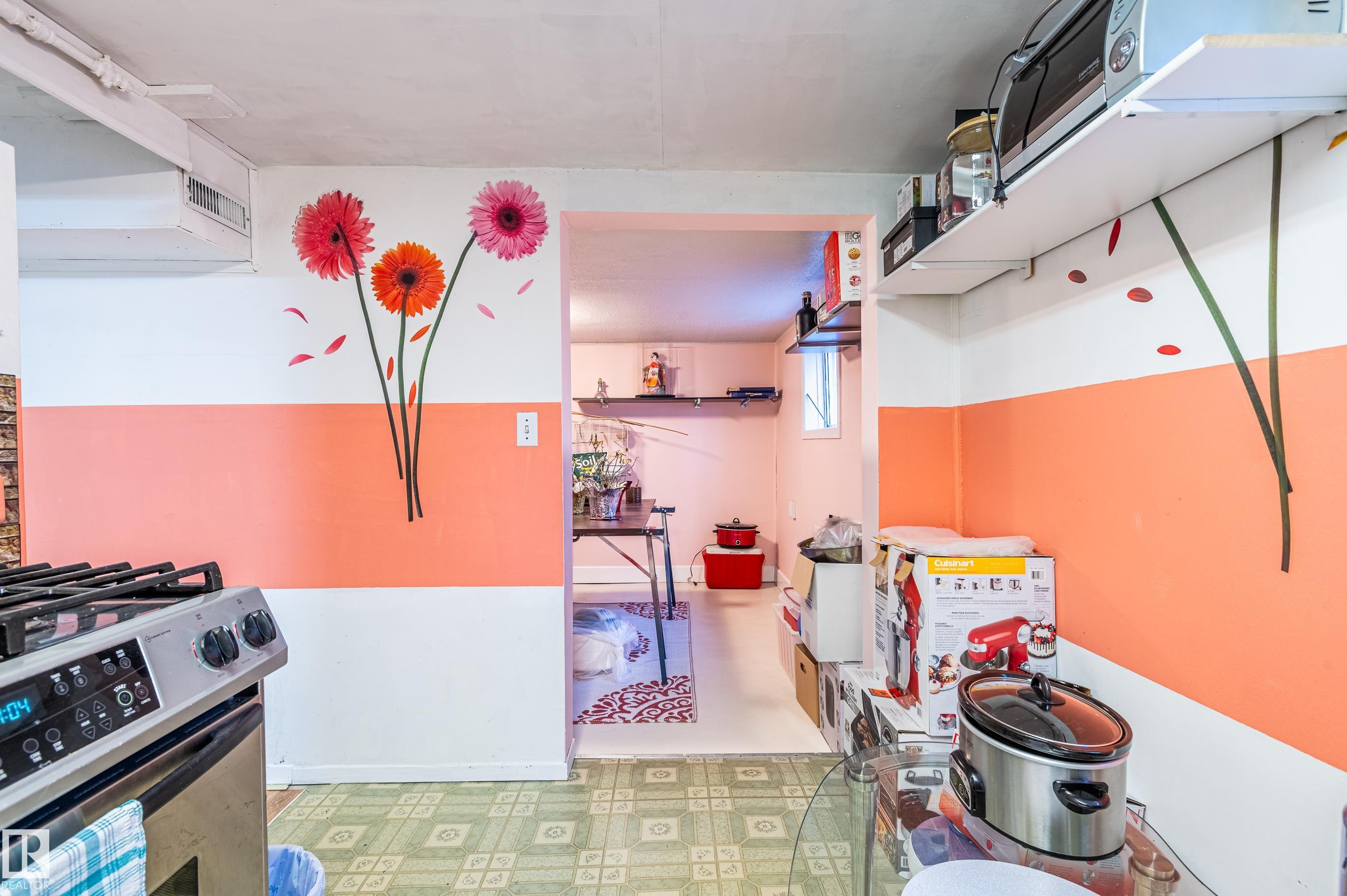 Photo 33 at 10532 157 Street NW, Britannia Youngstown, Edmonton