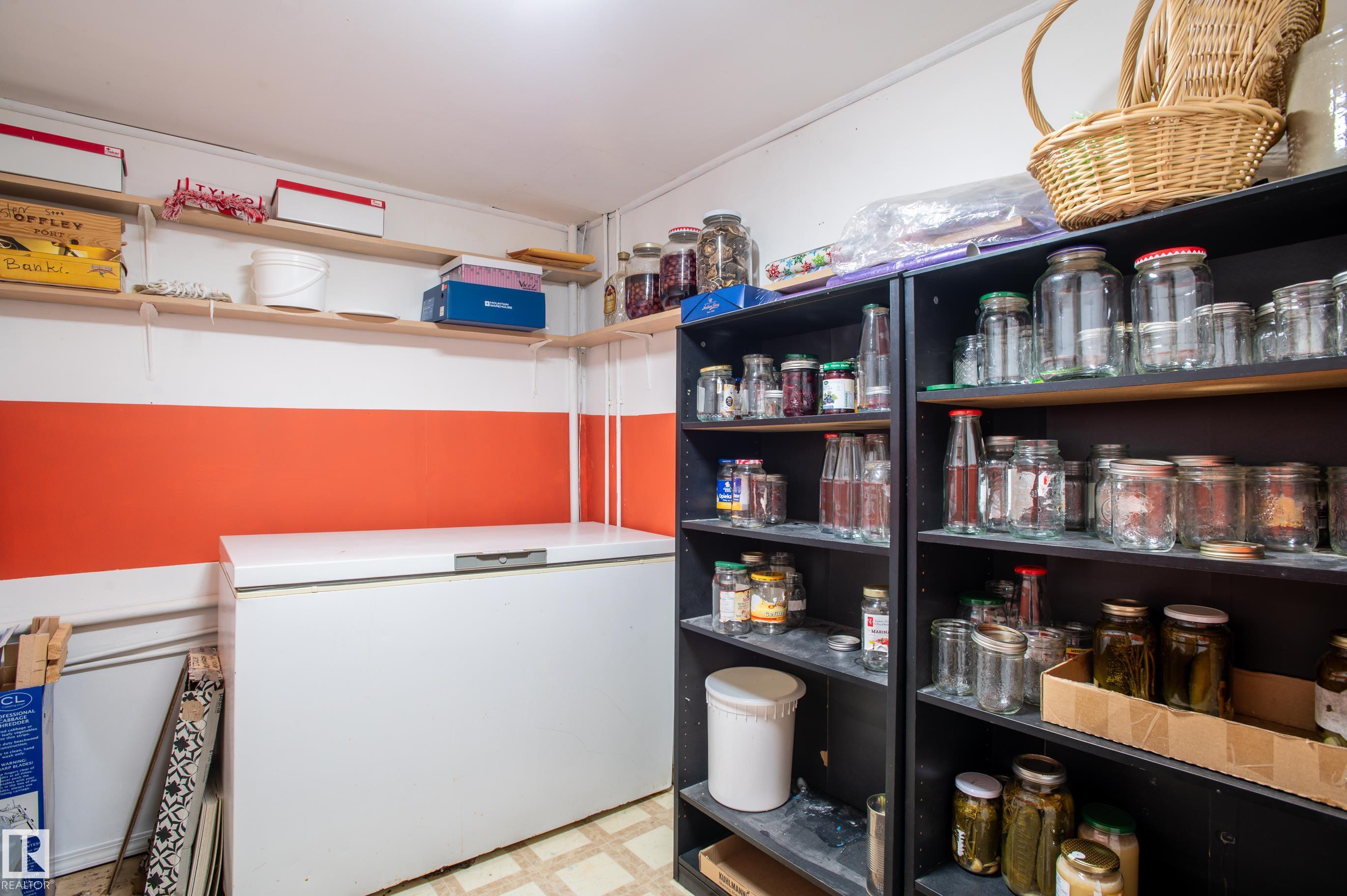 Photo 36 at 10532 157 Street NW, Britannia Youngstown, Edmonton