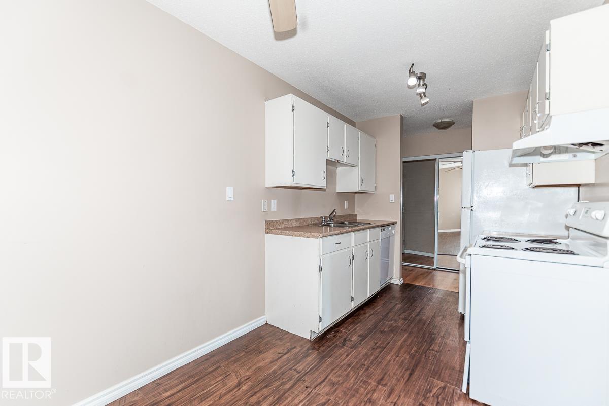 Photo 15 at 417 - 1945 105 Street NW, Keheewin, Edmonton