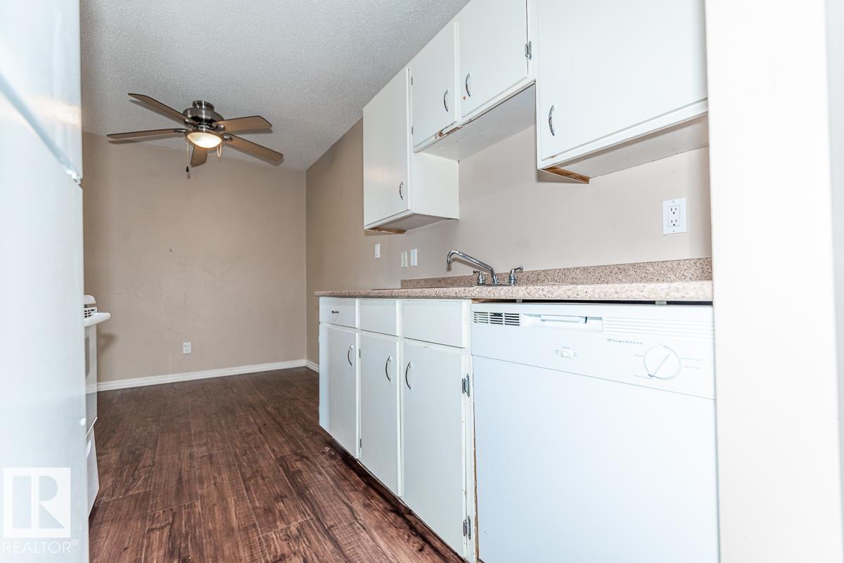 Photo 18 at 417 - 1945 105 Street NW, Keheewin, Edmonton