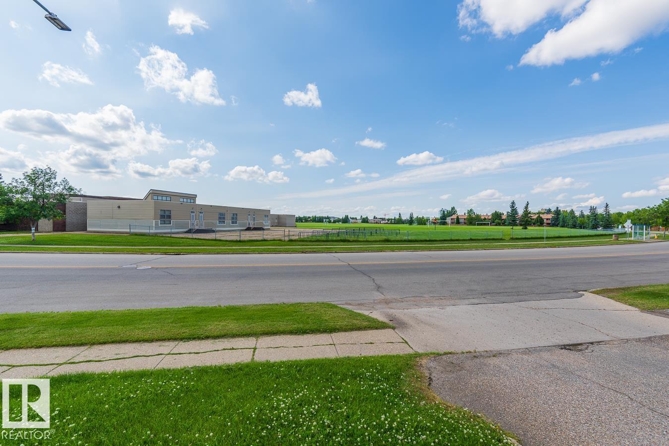 417 - 1945 105 Street NW, Keheewin, Edmonton