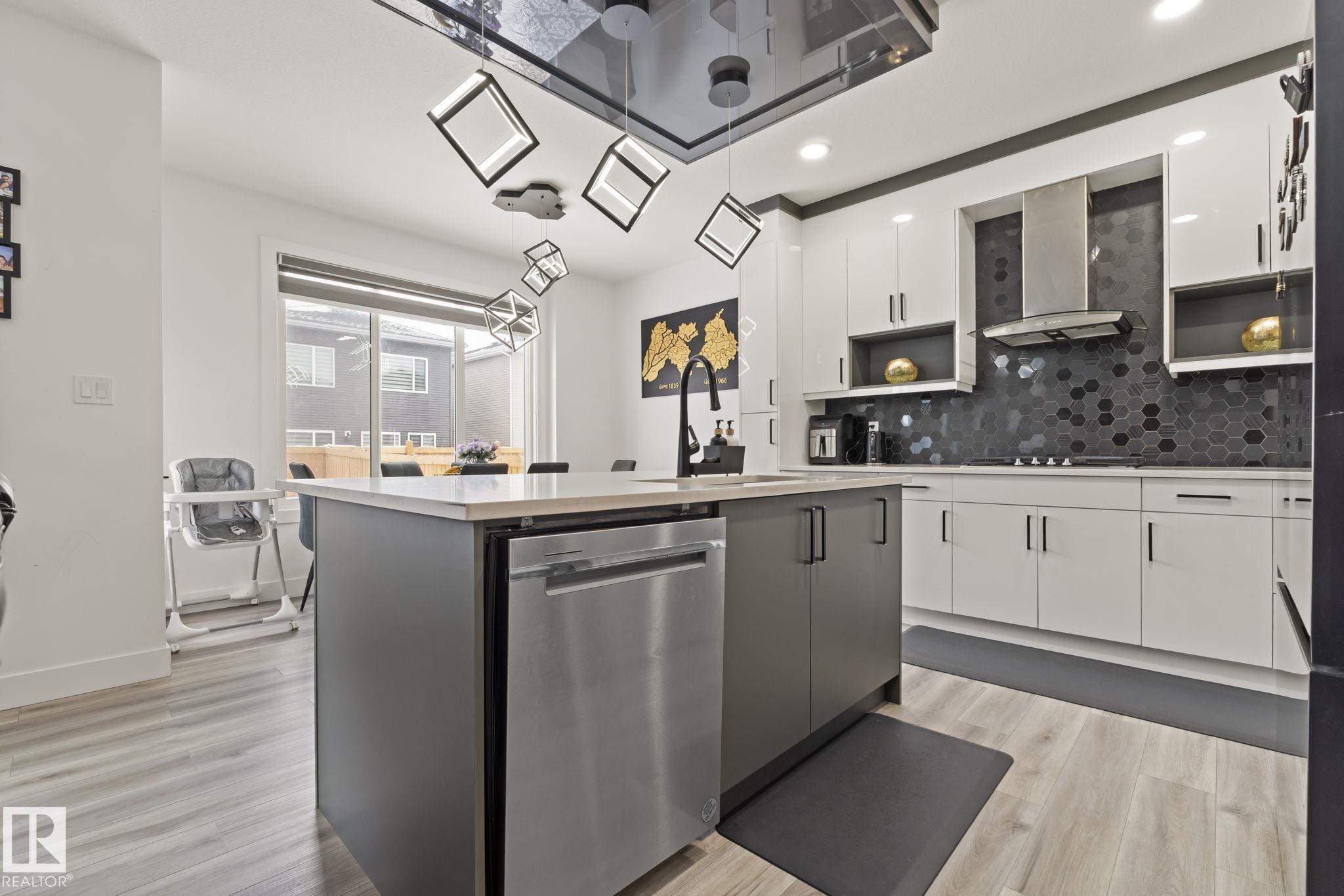 Photo 13 at 5368 Kimball Place SW, Keswick, Edmonton