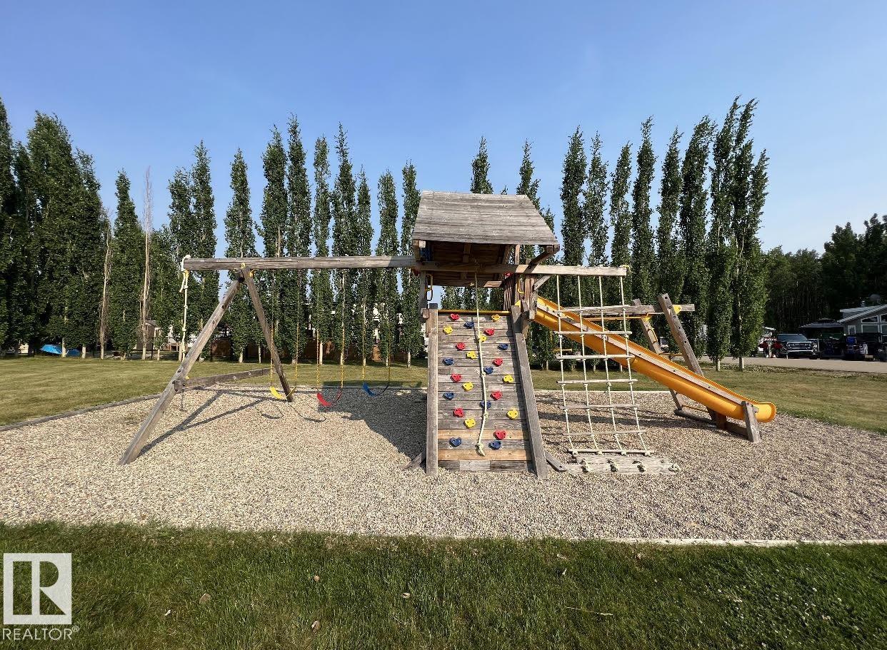 Photo 16 at 41 - 53207A Highway 31, The Meadows, Rural Parkland County