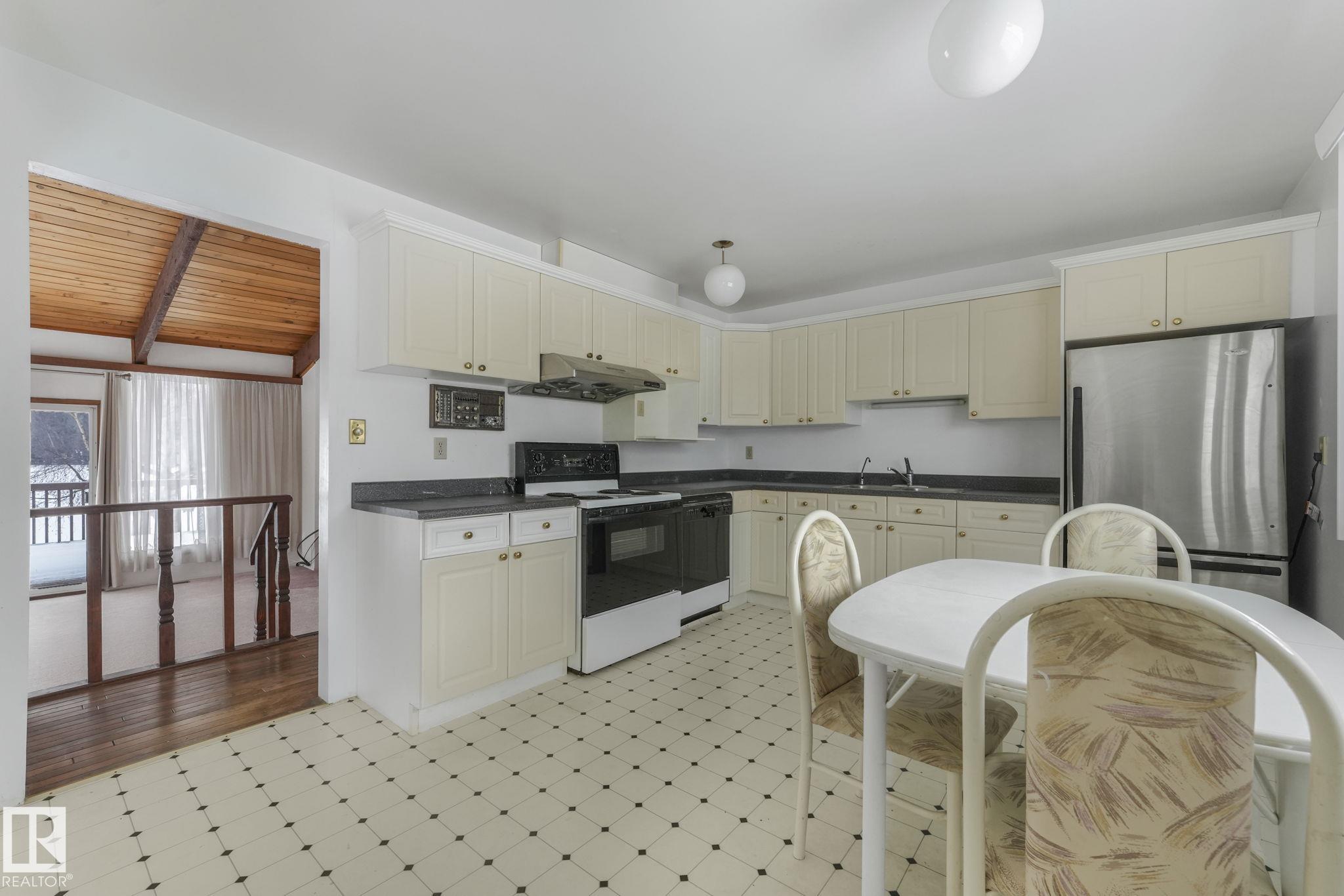 Photo 6 at 312 - 53310 Rge Road 275, Westbrook Crescents, Rural Parkland County