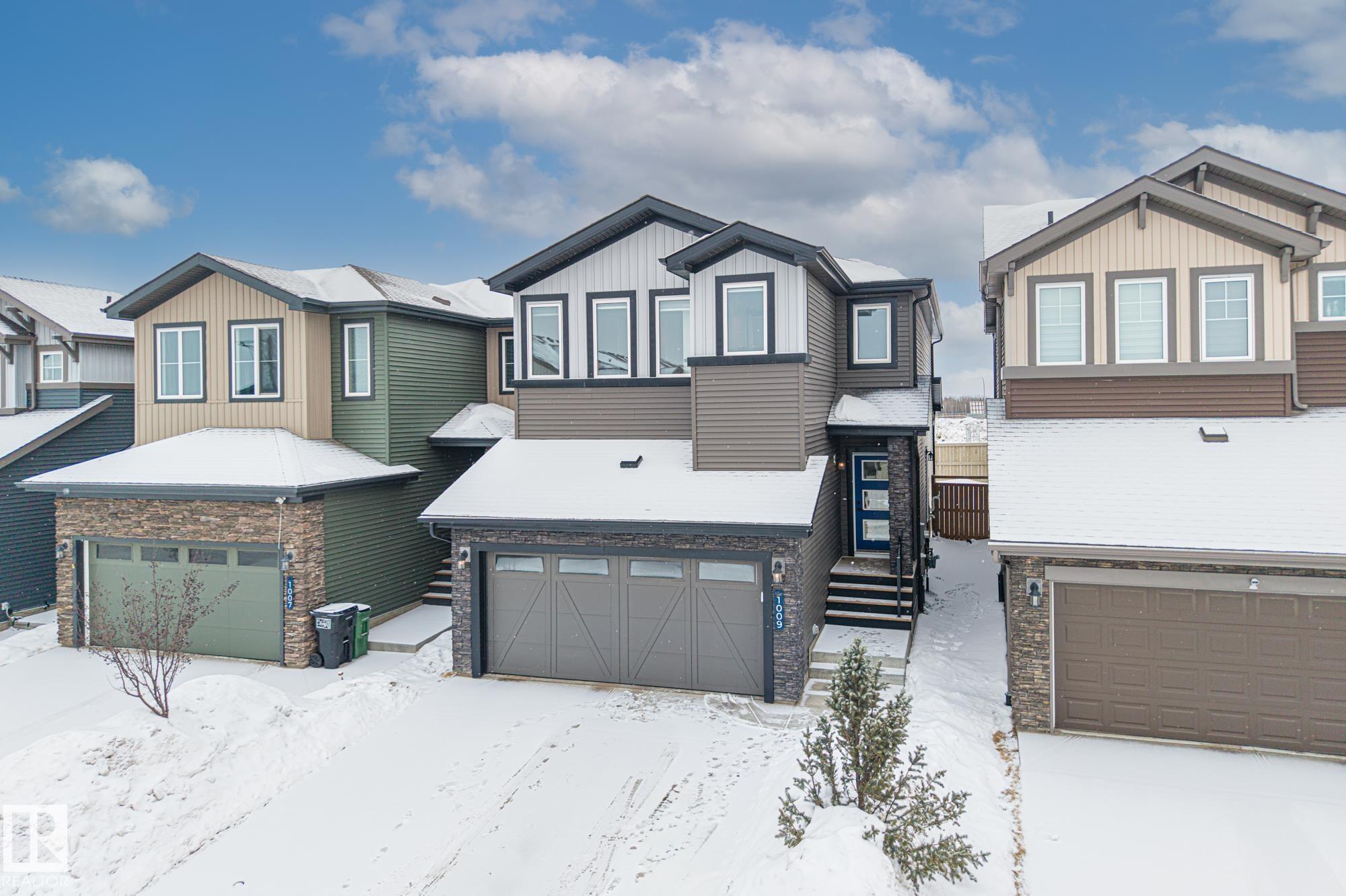 Picture for 1009 GOLDFINCH WY NW