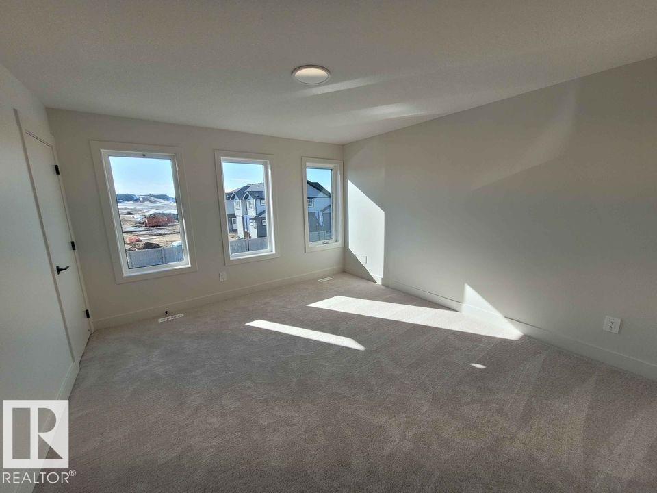 Photo 16 at 1009 Goldfinch Way NW, Kinglet Gardens, Edmonton