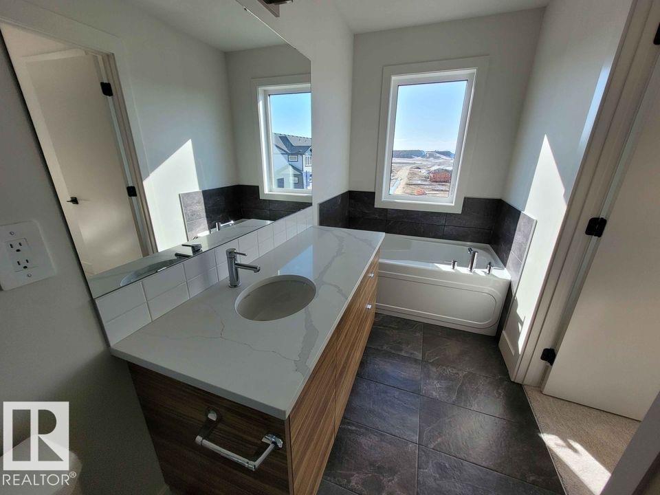 Photo 20 at 1009 Goldfinch Way NW, Kinglet Gardens, Edmonton