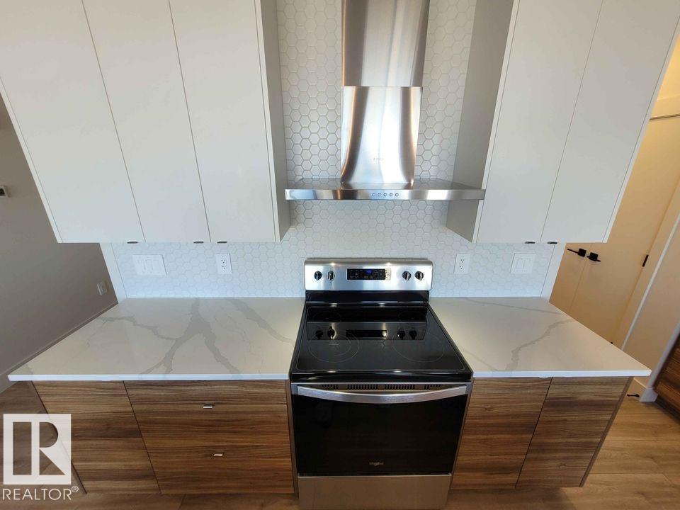 1009 Goldfinch Way NW, Kinglet Gardens, Edmonton