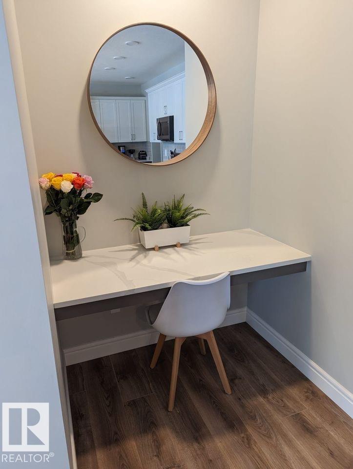 Photo 8 at 1009 Goldfinch Way NW, Kinglet Gardens, Edmonton