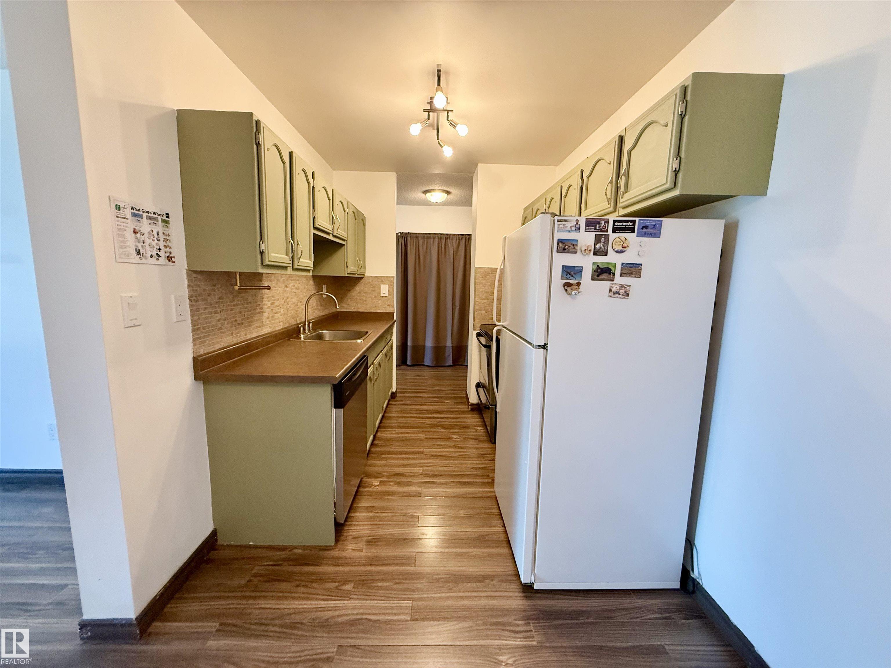 Photo 11 at #409 10145 109 Street NW, Downtown, Edmonton