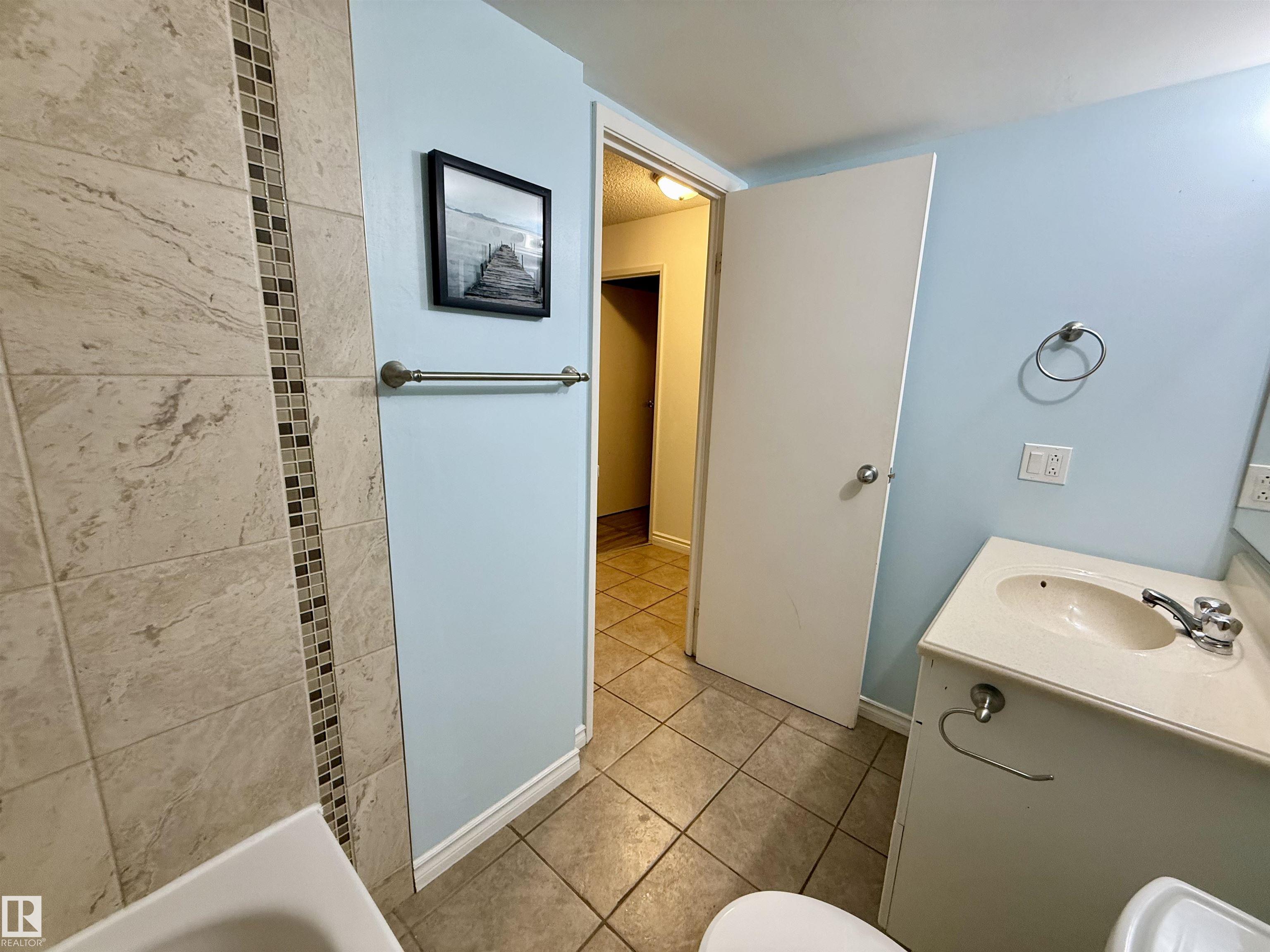 Photo 20 at #409 10145 109 Street NW, Downtown, Edmonton