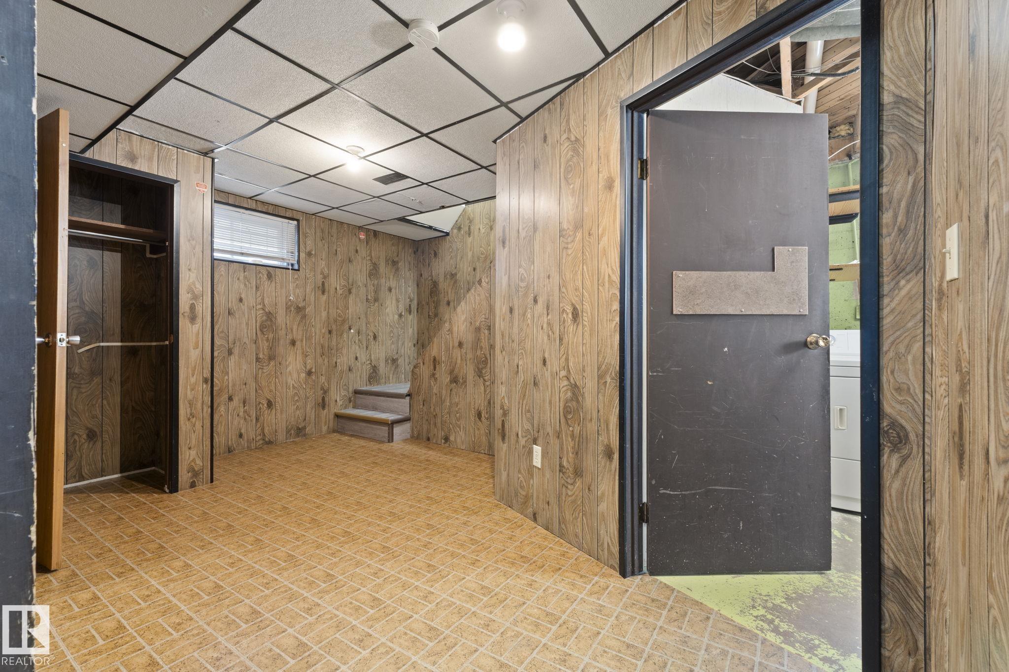 Photo 25 at 12023 137 Avenue NW, Kensington, Edmonton