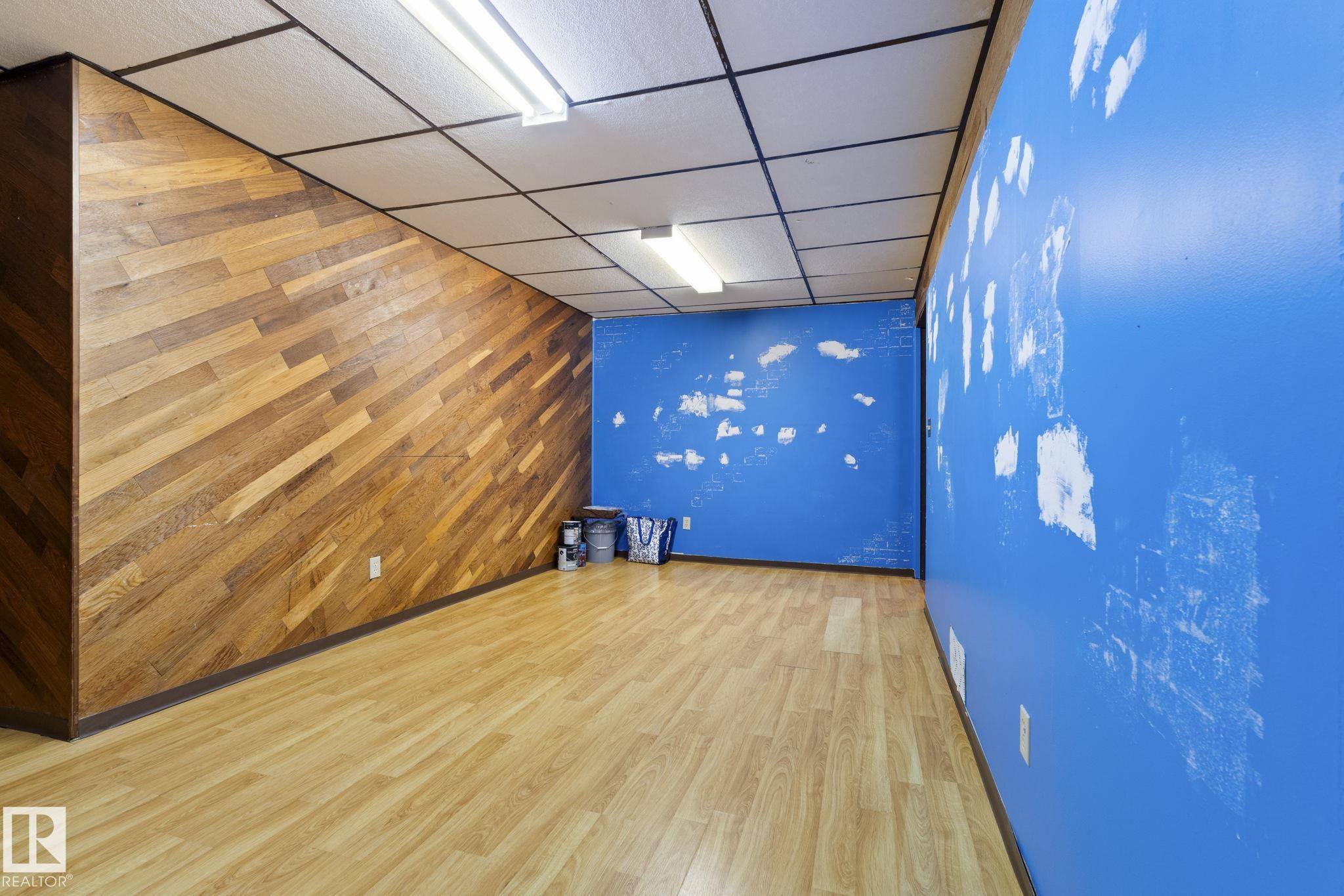 Photo 34 at 12023 137 Avenue NW, Kensington, Edmonton