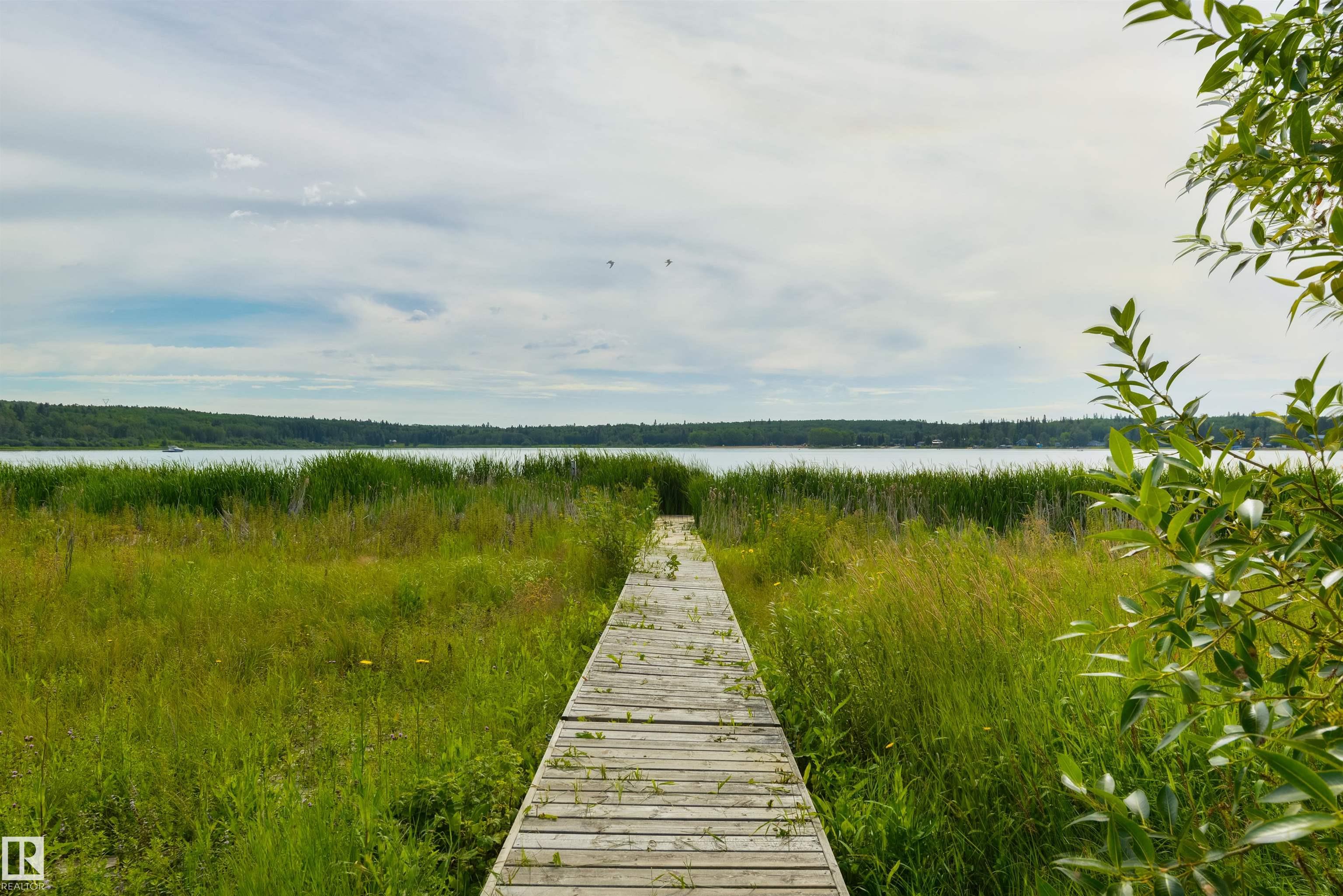 113 Bayview Drive, Lakeview, Rural Parkland County