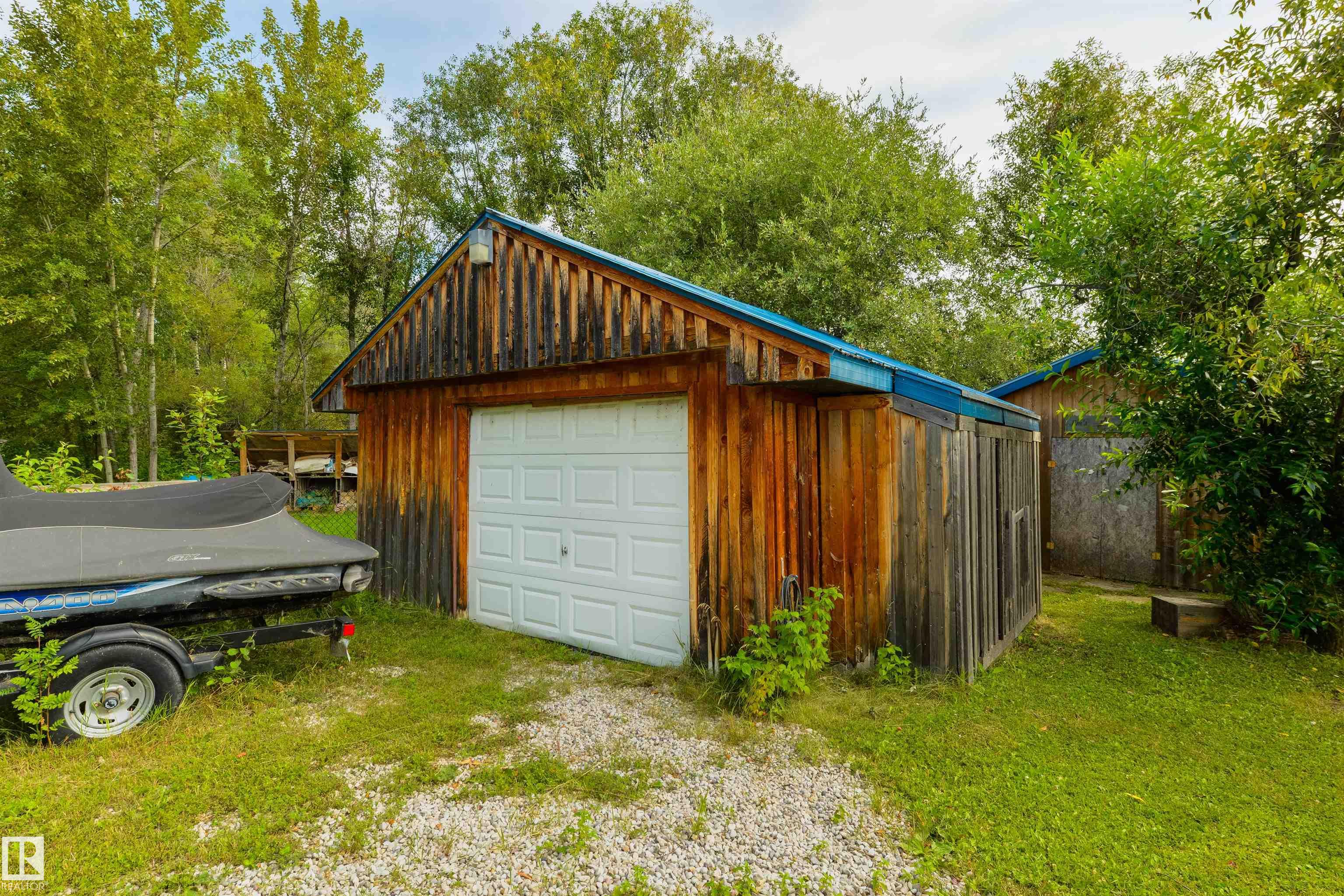 Photo 33 at 113 Bayview Drive, Lakeview, Rural Parkland County