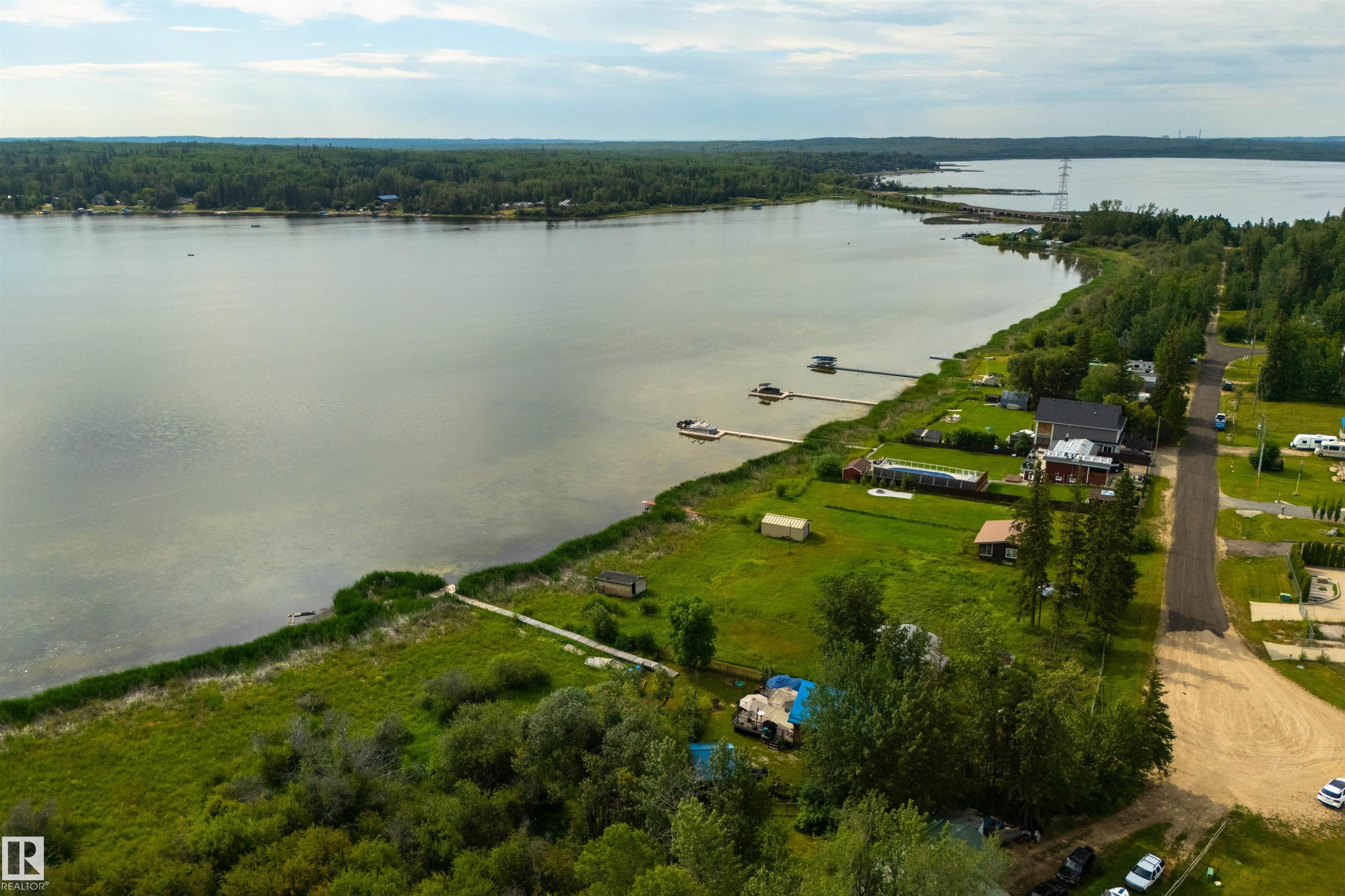 Photo 40 at 113 Bayview Drive, Lakeview, Rural Parkland County