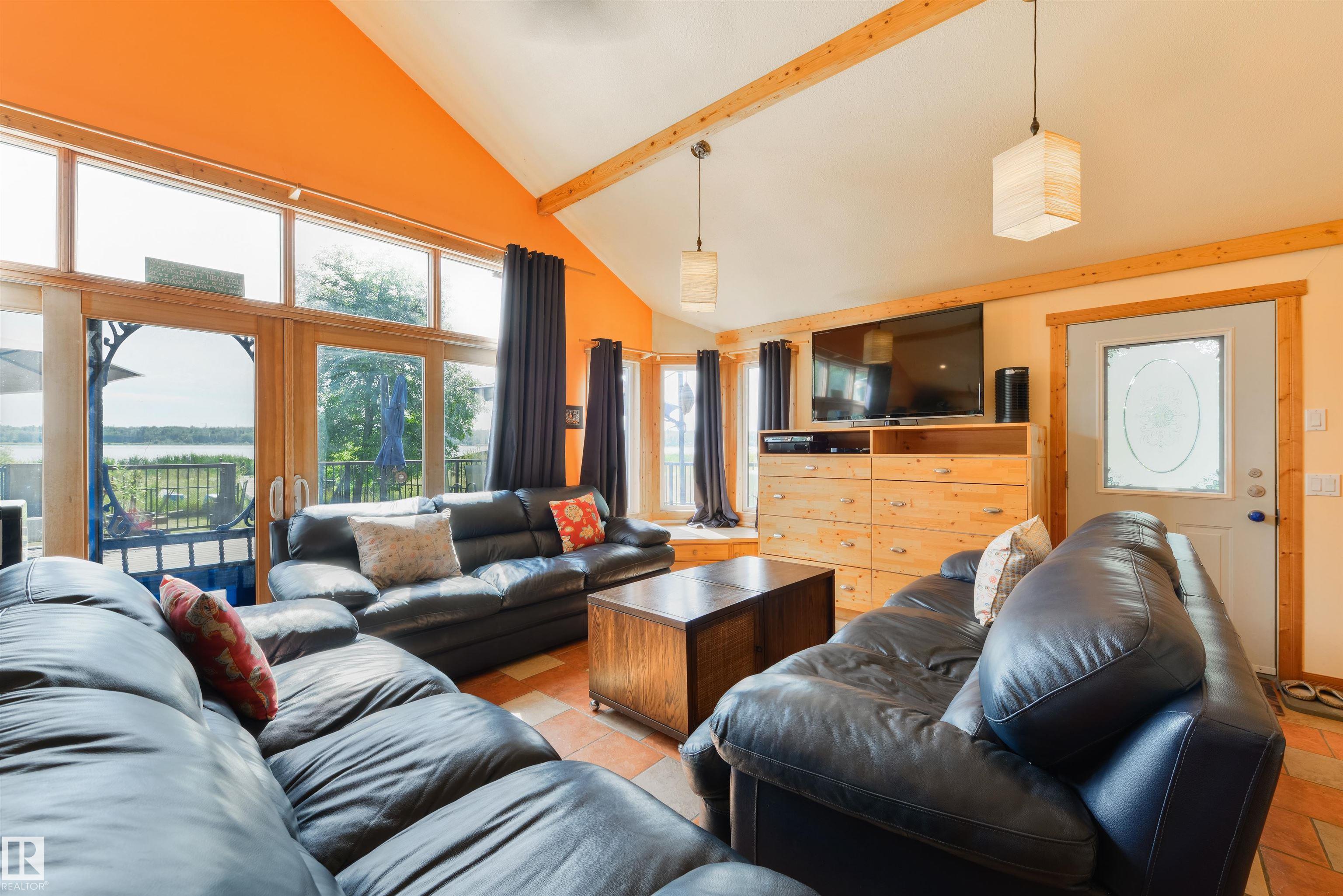 Photo 8 at 113 Bayview Drive, Lakeview, Rural Parkland County