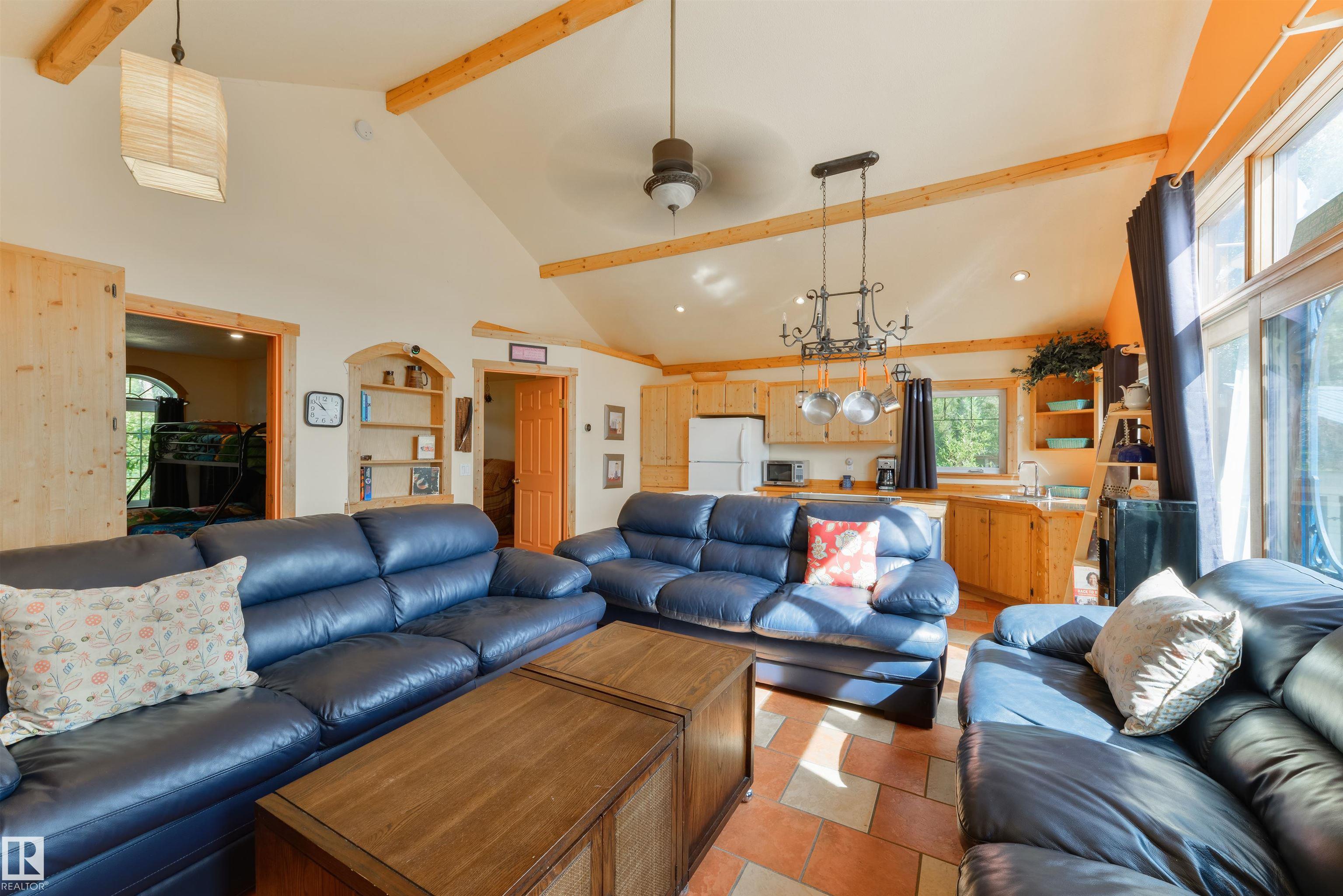 Photo 10 at 113 Bayview Drive, Lakeview, Rural Parkland County