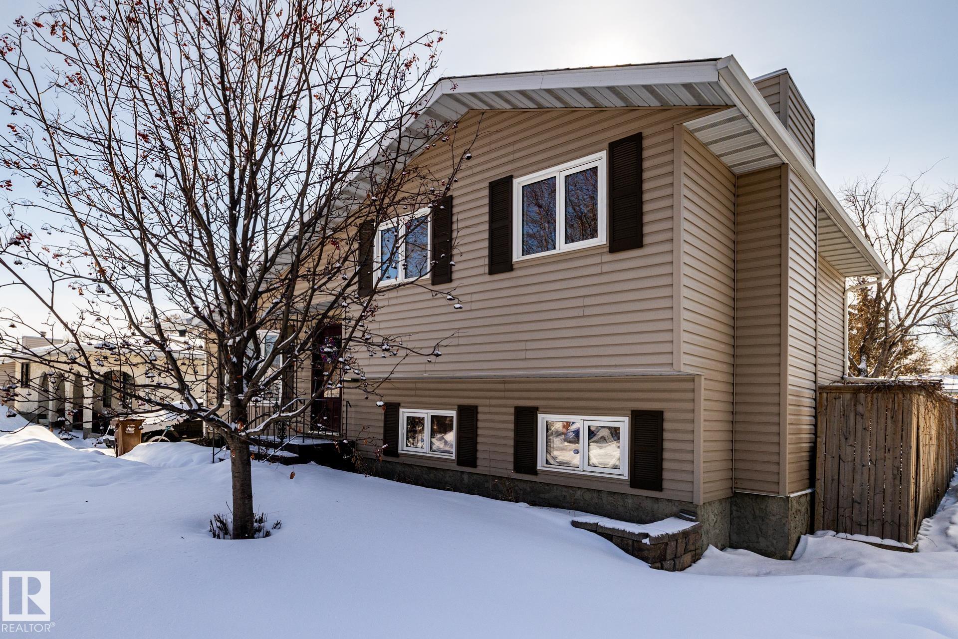 69 Amherst Crescent, Akinsdale, St. Albert