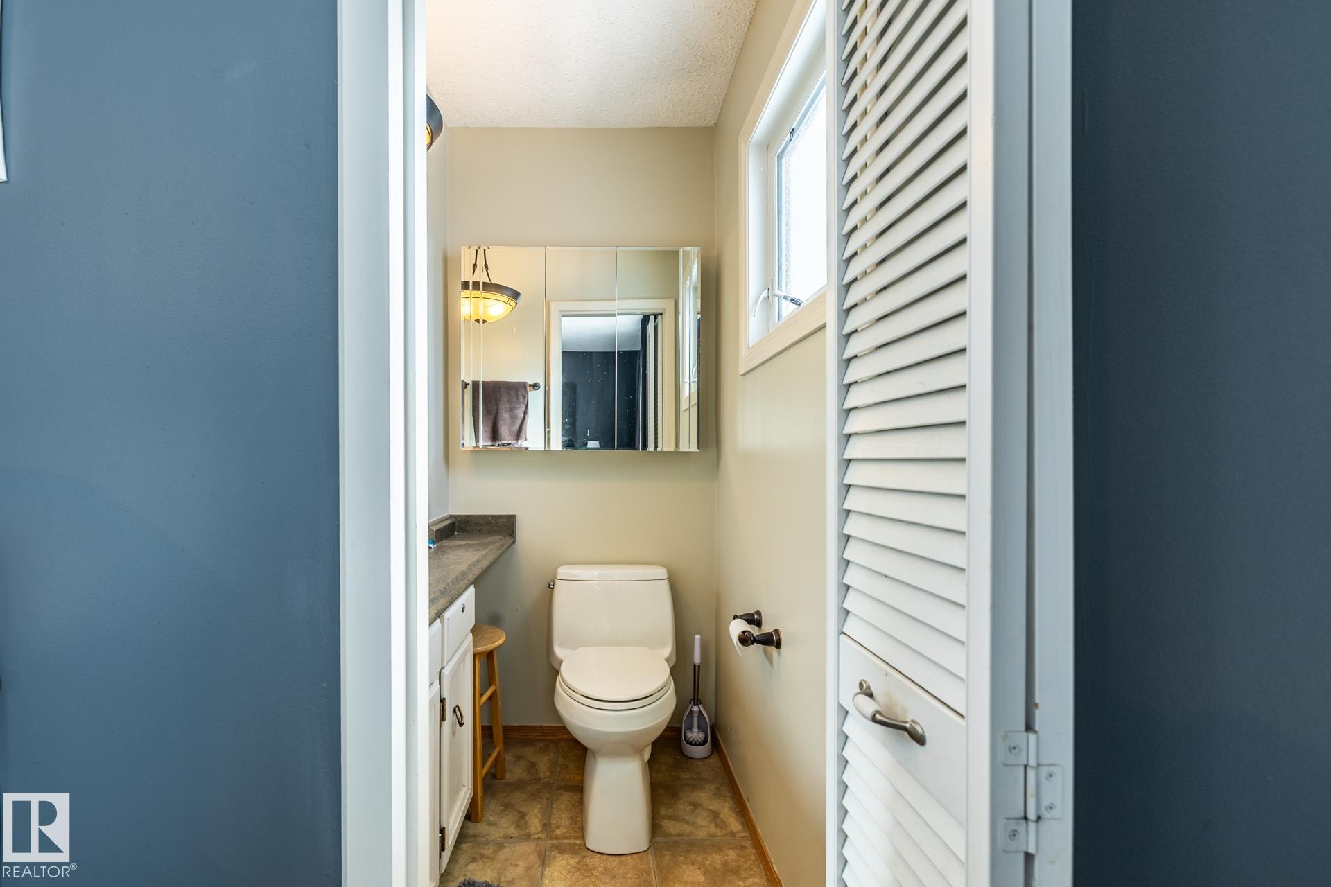 Photo 24 at 69 Amherst Crescent, Akinsdale, St. Albert