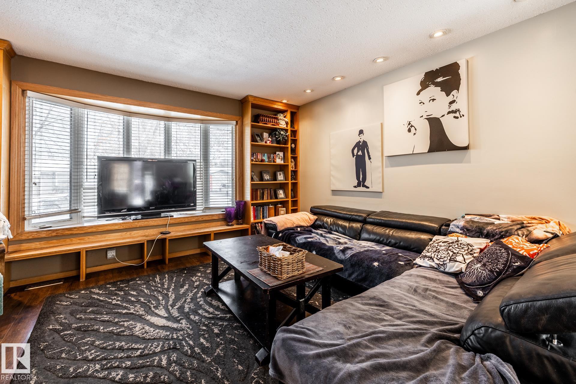 Photo 6 at 69 Amherst Crescent, Akinsdale, St. Albert