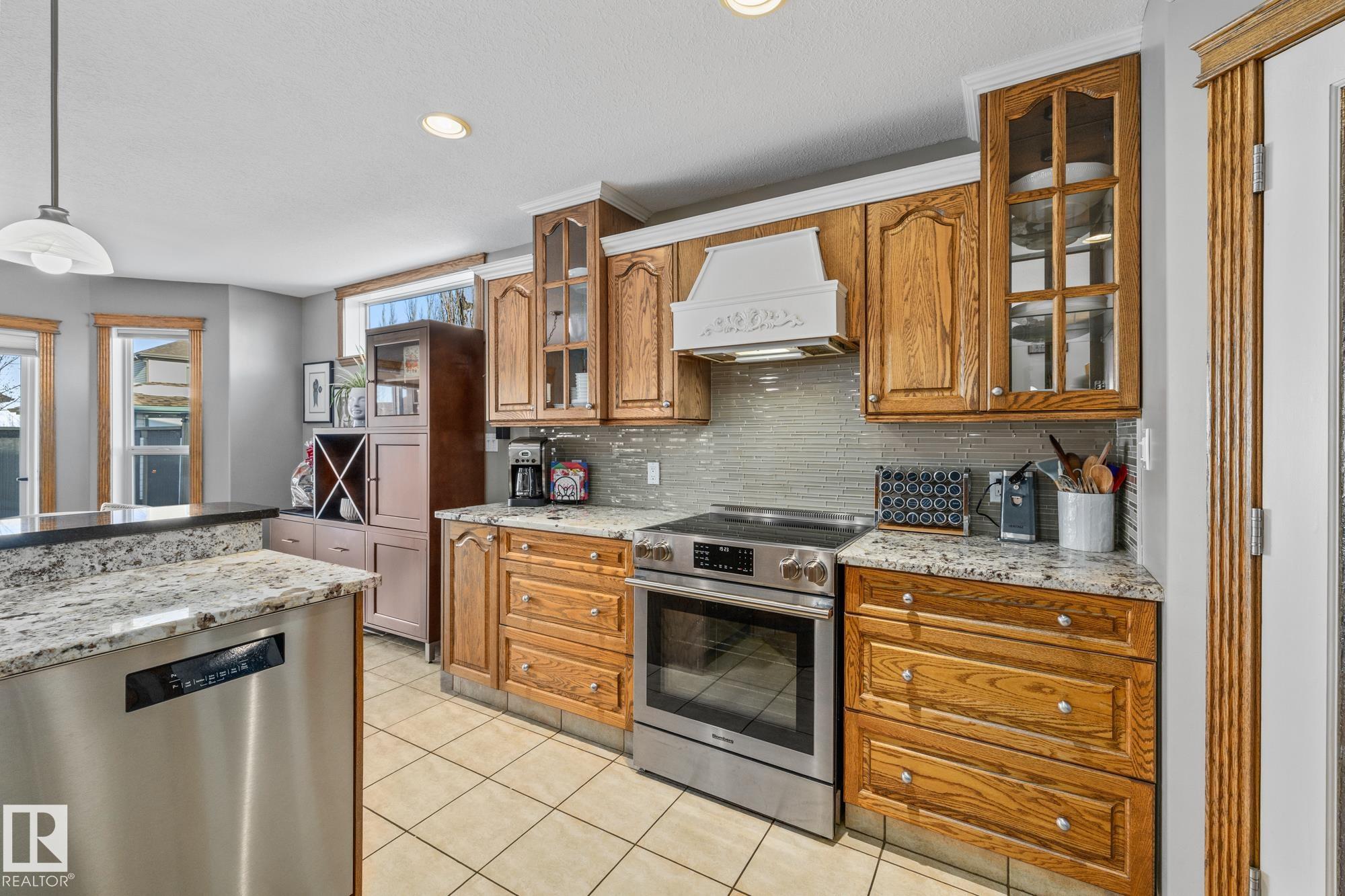 Photo 11 at 9106 96 Avenue, Morinville