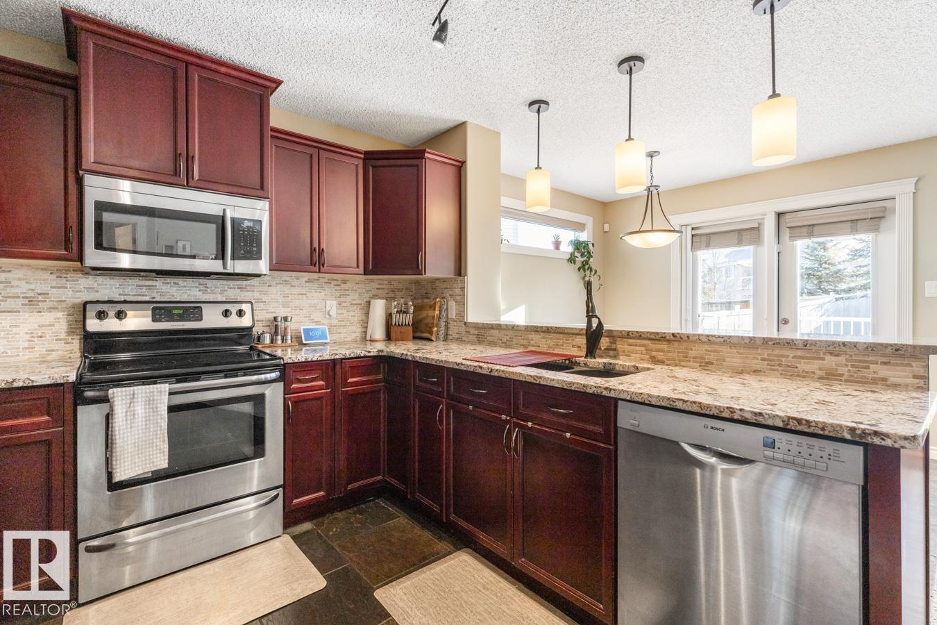 Photo 9 at 703 82 Street SW, Ellerslie, Edmonton