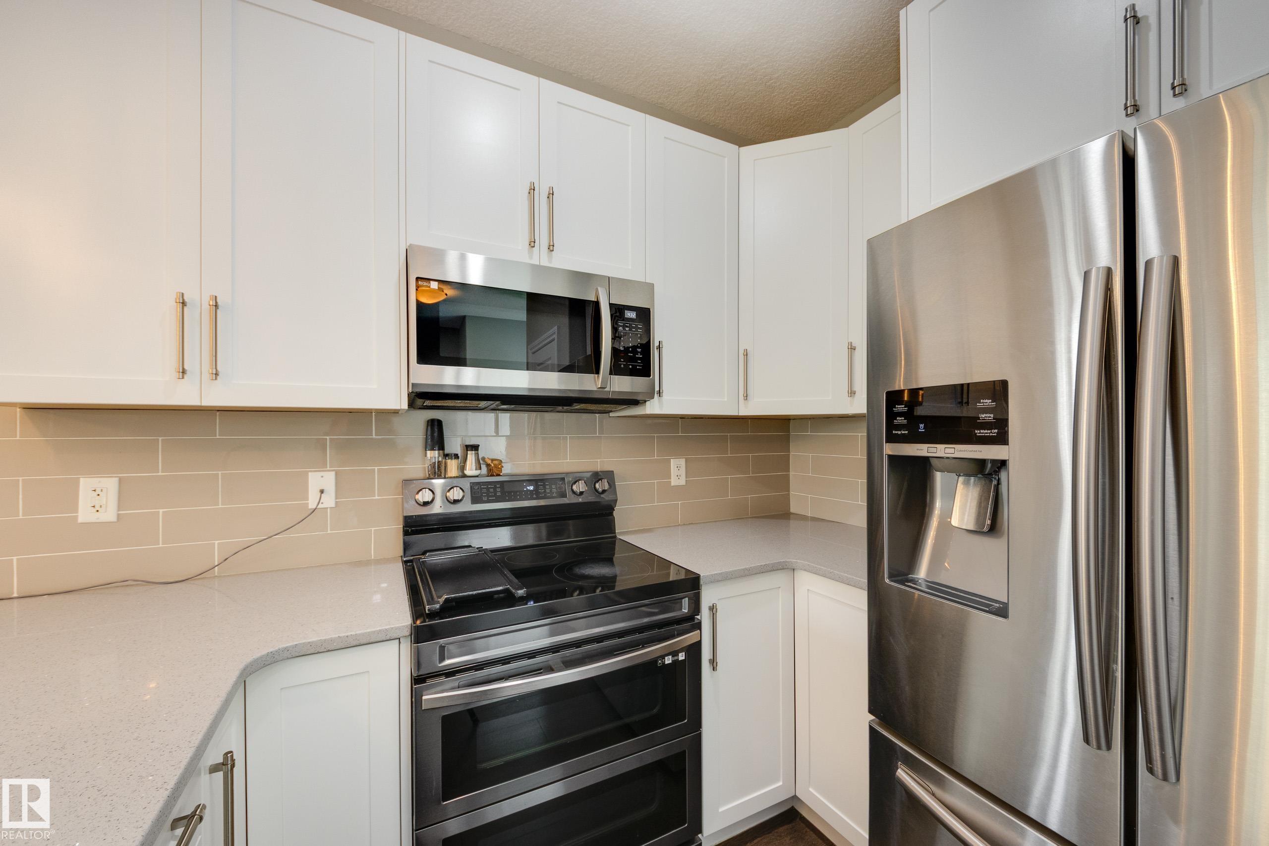 https://zimg.paragon.ice.com/ParagonImages/Property/PM/RAE/225388353/19/0/0/8bc713e384d627c02d701a2f294d34e6/1/8e1aa6ba4f5c2e8601ec35c8f087f04c/225388353-e12a9f37-a8d6-4b05-814e-8a81e5257089.JPG
