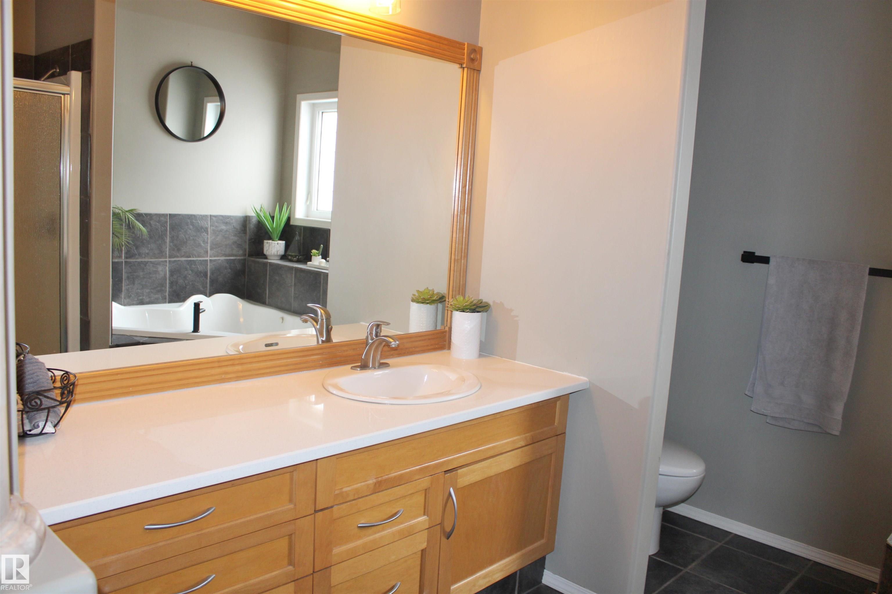 Photo 14 at 26 Longview Drive, Stoneshire, Spruce Grove