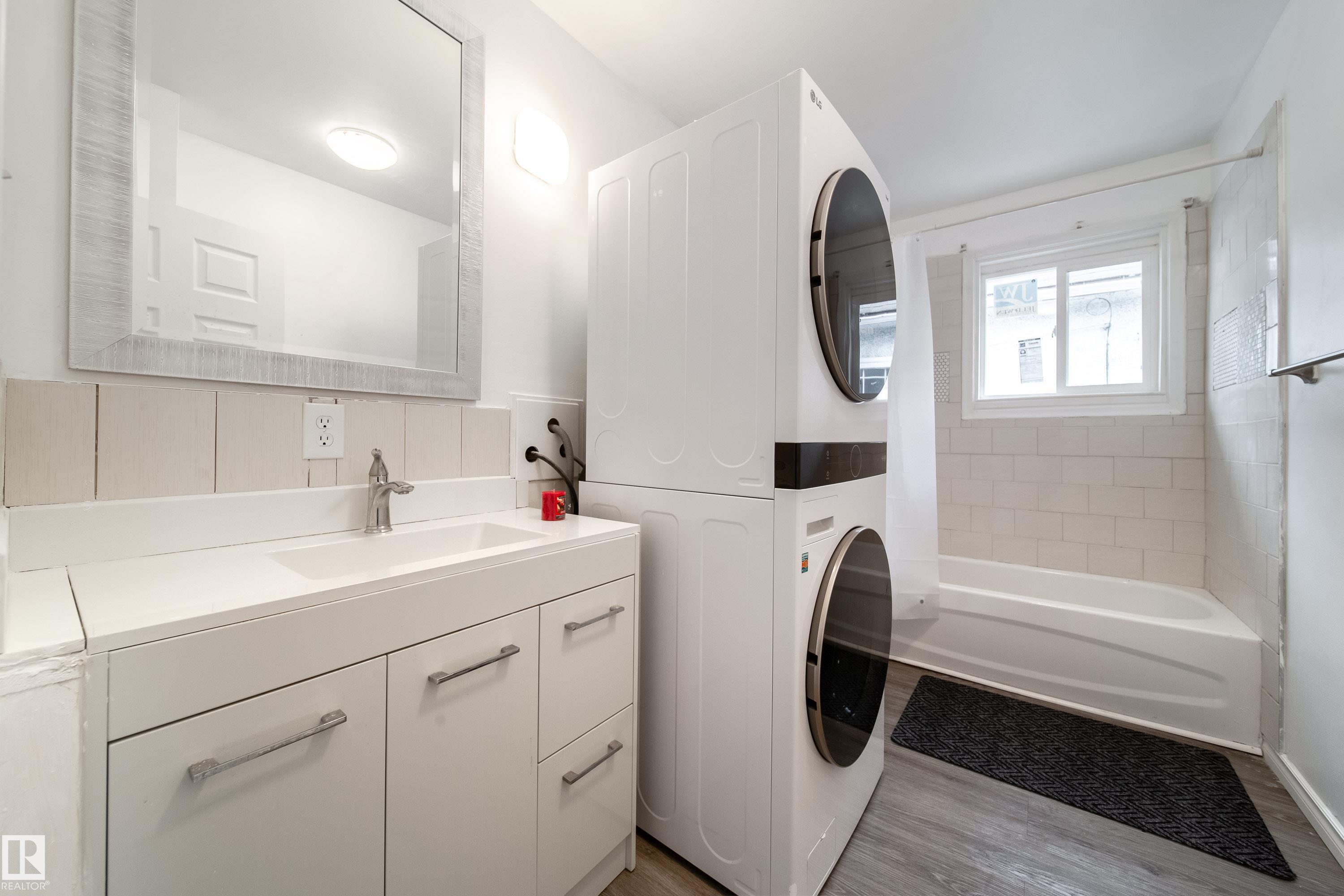 Photo 18 at 11430 81 Street NW, Parkdale, Edmonton