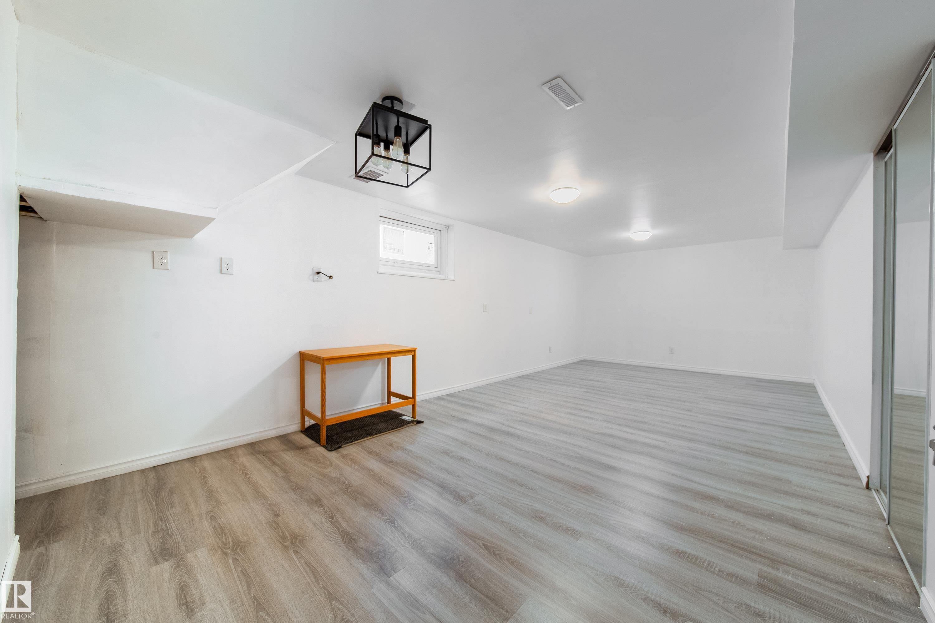 Photo 45 at 11430 81 Street NW, Parkdale, Edmonton