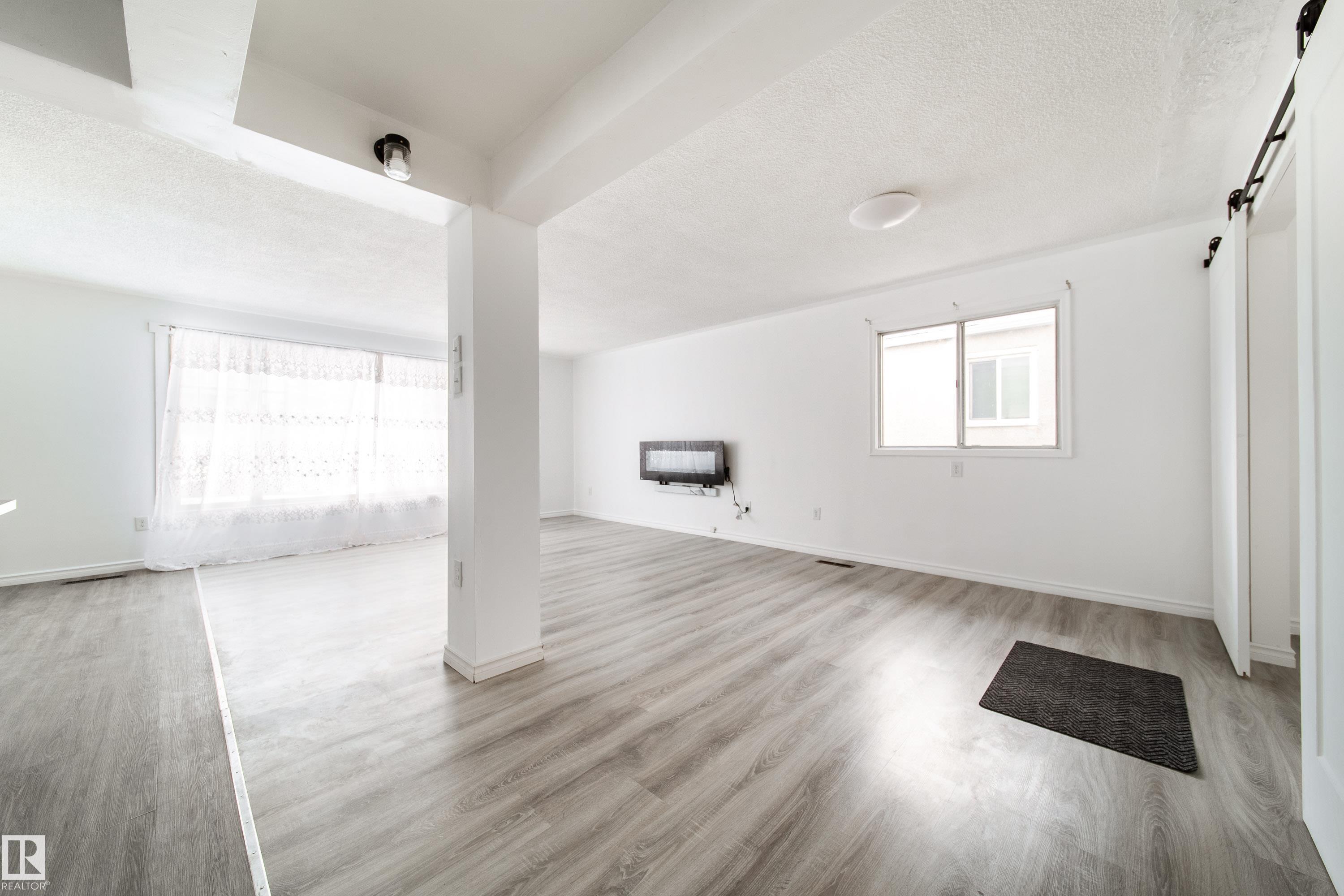 Photo 9 at 11430 81 Street NW, Parkdale, Edmonton